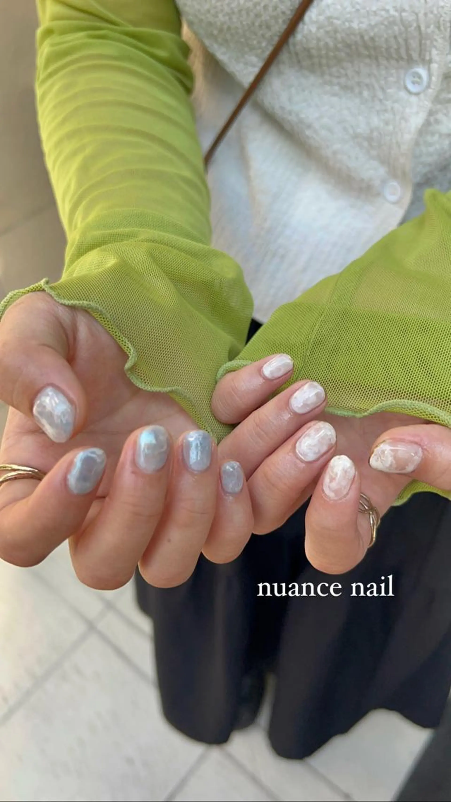 ネイル 暖色ｶﾗｰ/ﾚｲﾔｰ ｶｯﾄ/Yunaのヘアスタイル