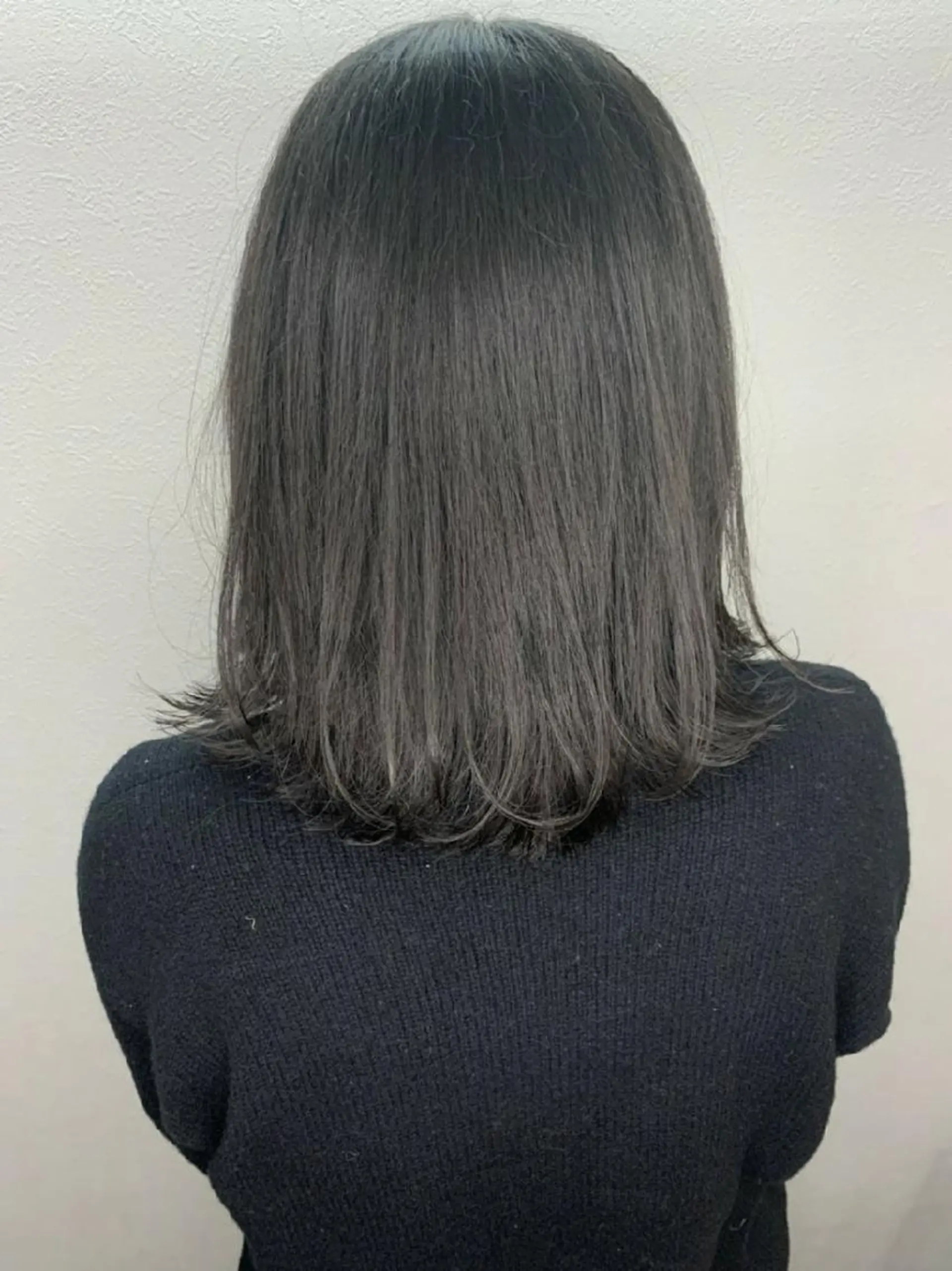 カラー セミロング 外ハネヘア ステアメゾン大宮所属・Stirmaison RYUSEIのヘアスタイル