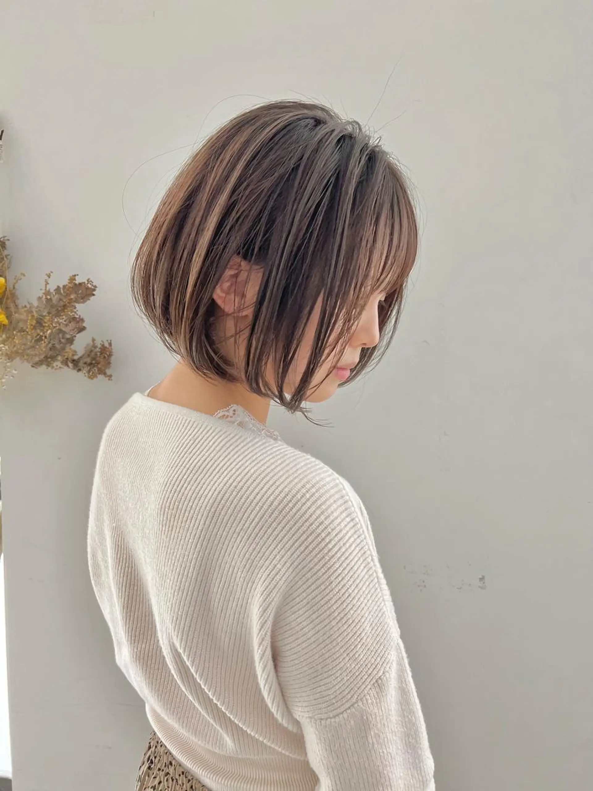 ショート カラー ブリーチ ケアブリーチ ダブルカラー イヤリングカラー ハイライトカラー カット ヘアカラー newi ナカノのヘアスタイル