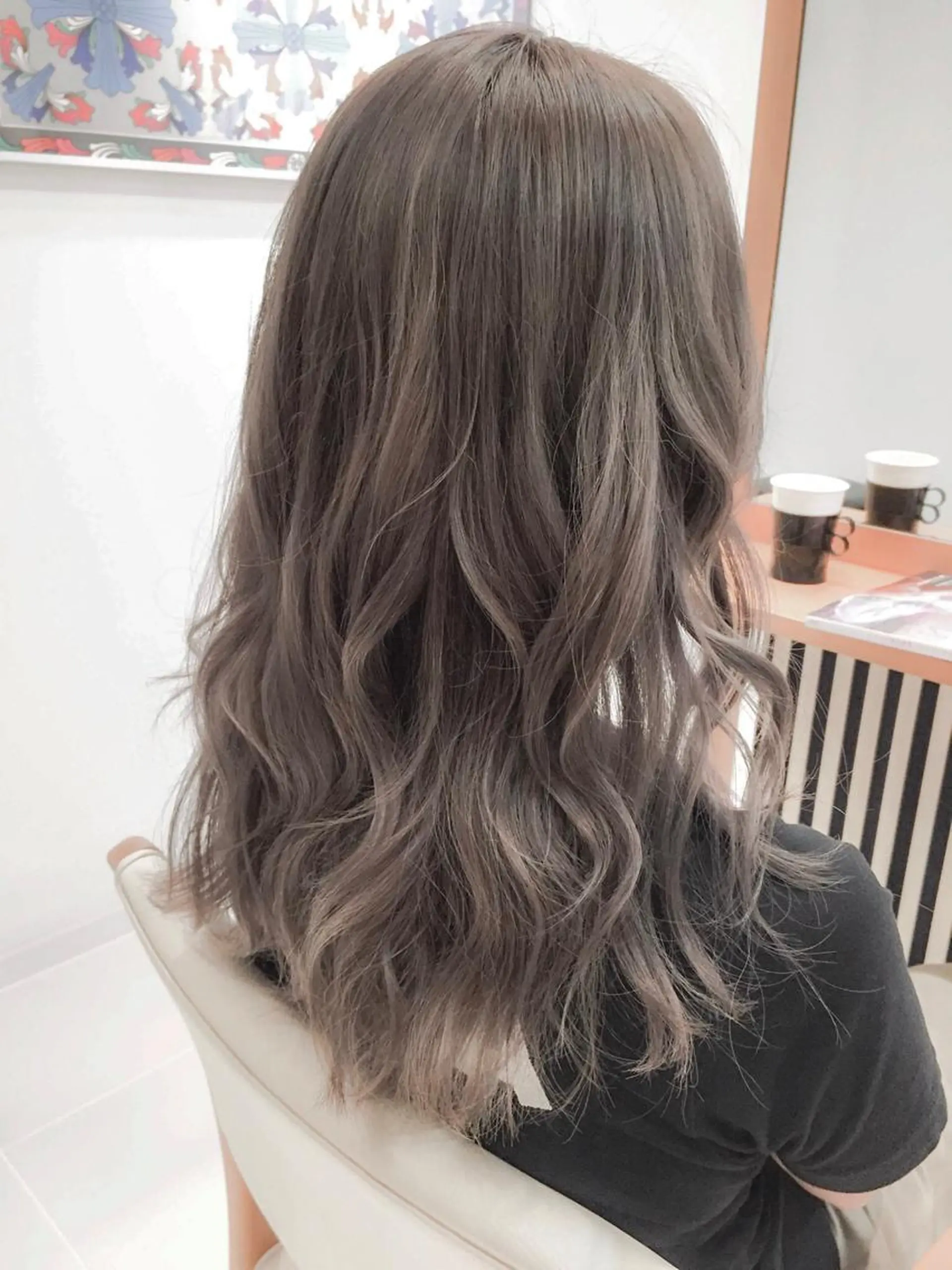 ロング カラー グレージュ ミルクティーグレージュ モテ髪透明感❤️ デイズヘアカラーのヘアスタイル