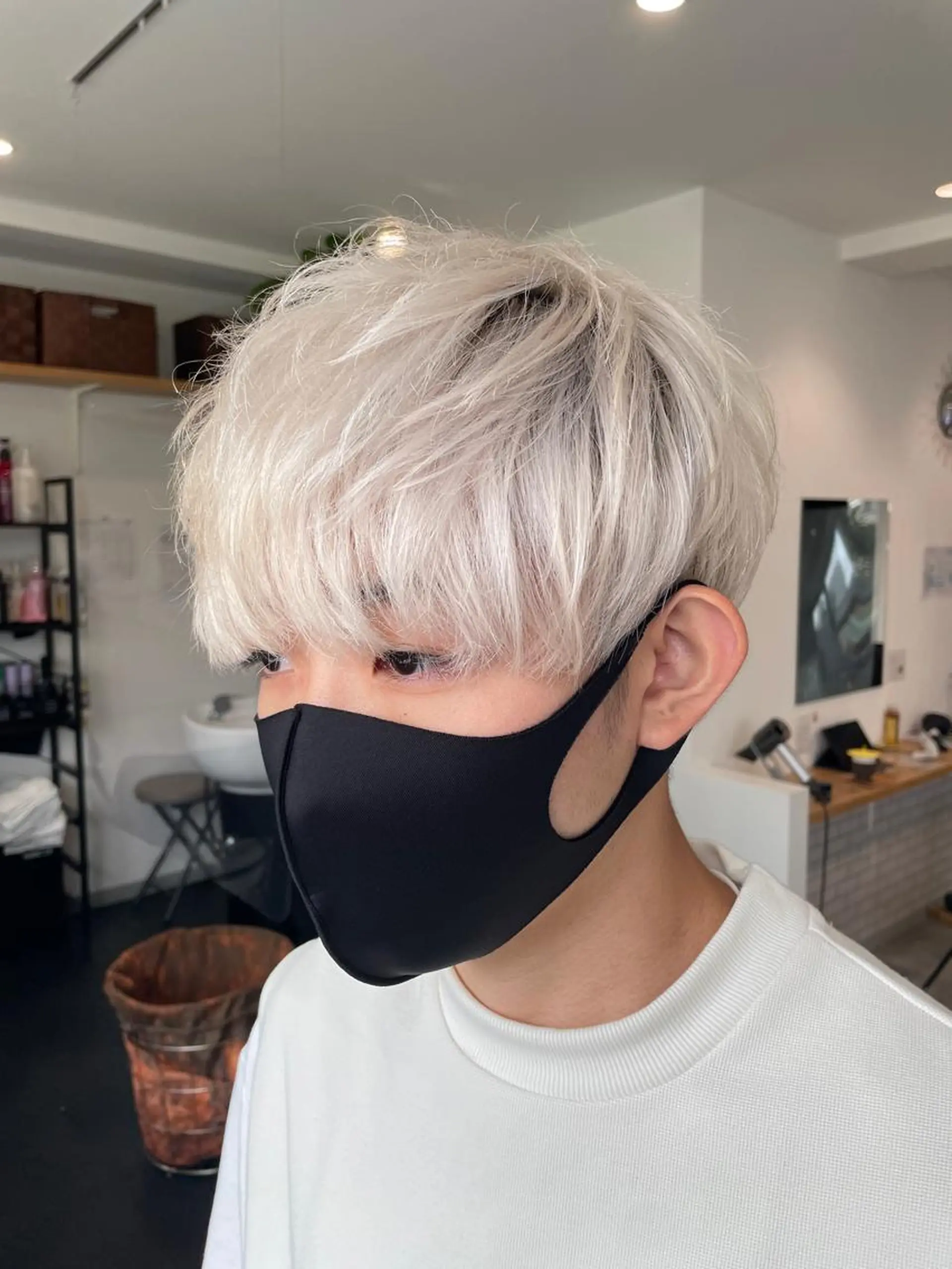 ショート メンズ カット ヘアカラー ヨシミ カズヤのヘアスタイル