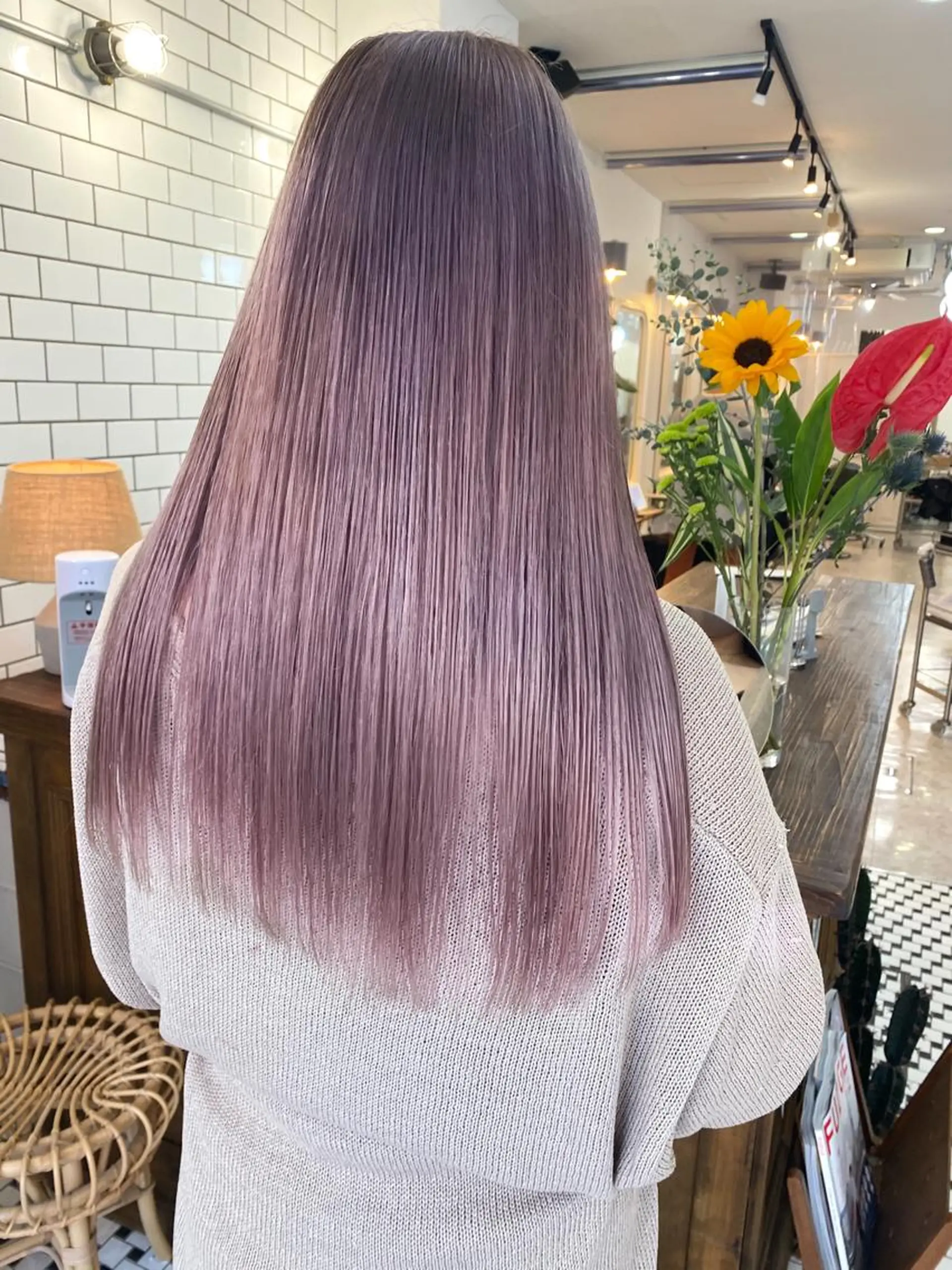 ロング カラー トリートメント 顔周りレイヤー/韓国 ブリーチminamiのヘアスタイル