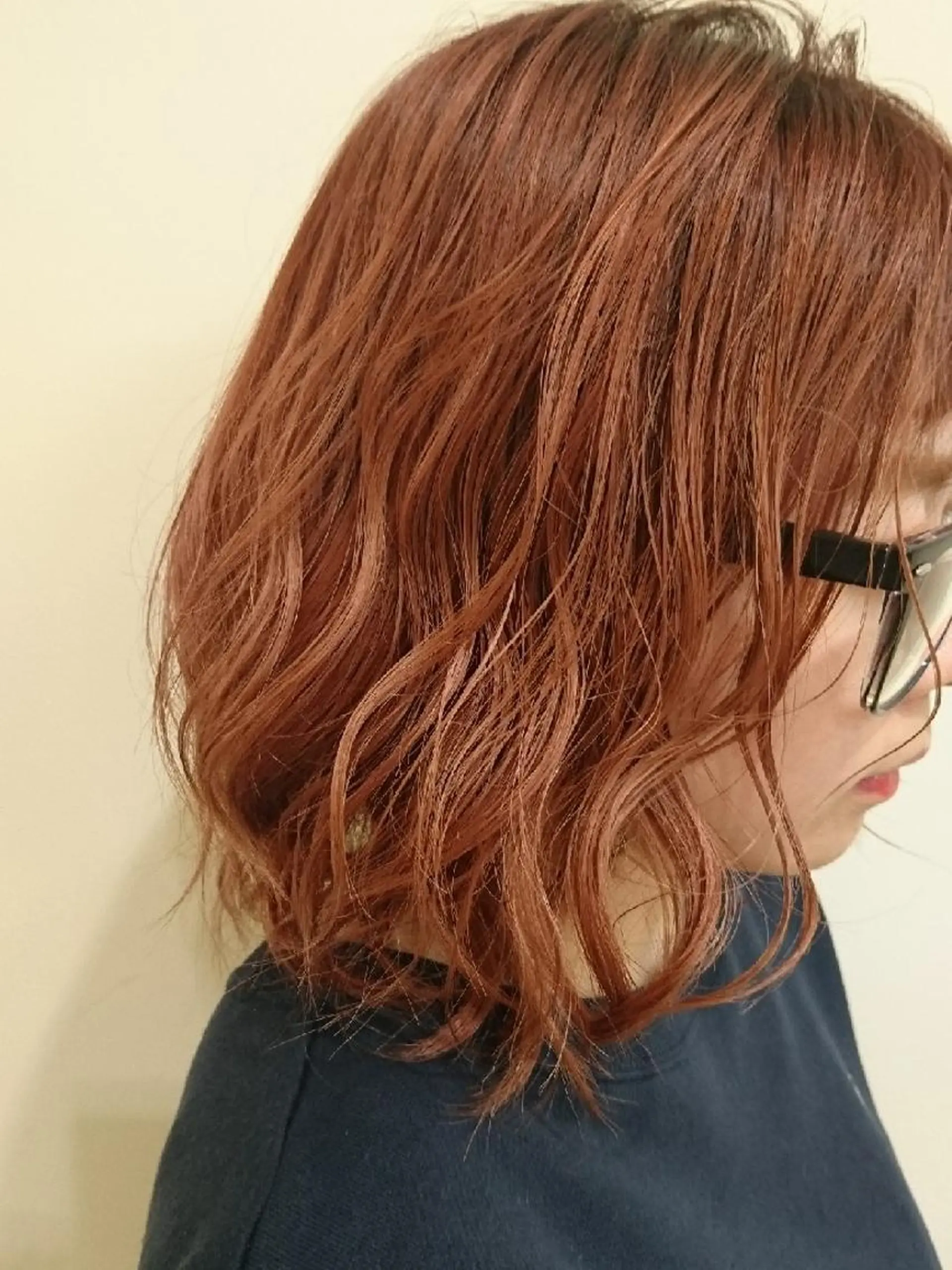 カラー ミディアム ブリーチ ピンクカラー ✳︎SERA✳︎ 平日のみご案内のマツエク・マツパデザイン