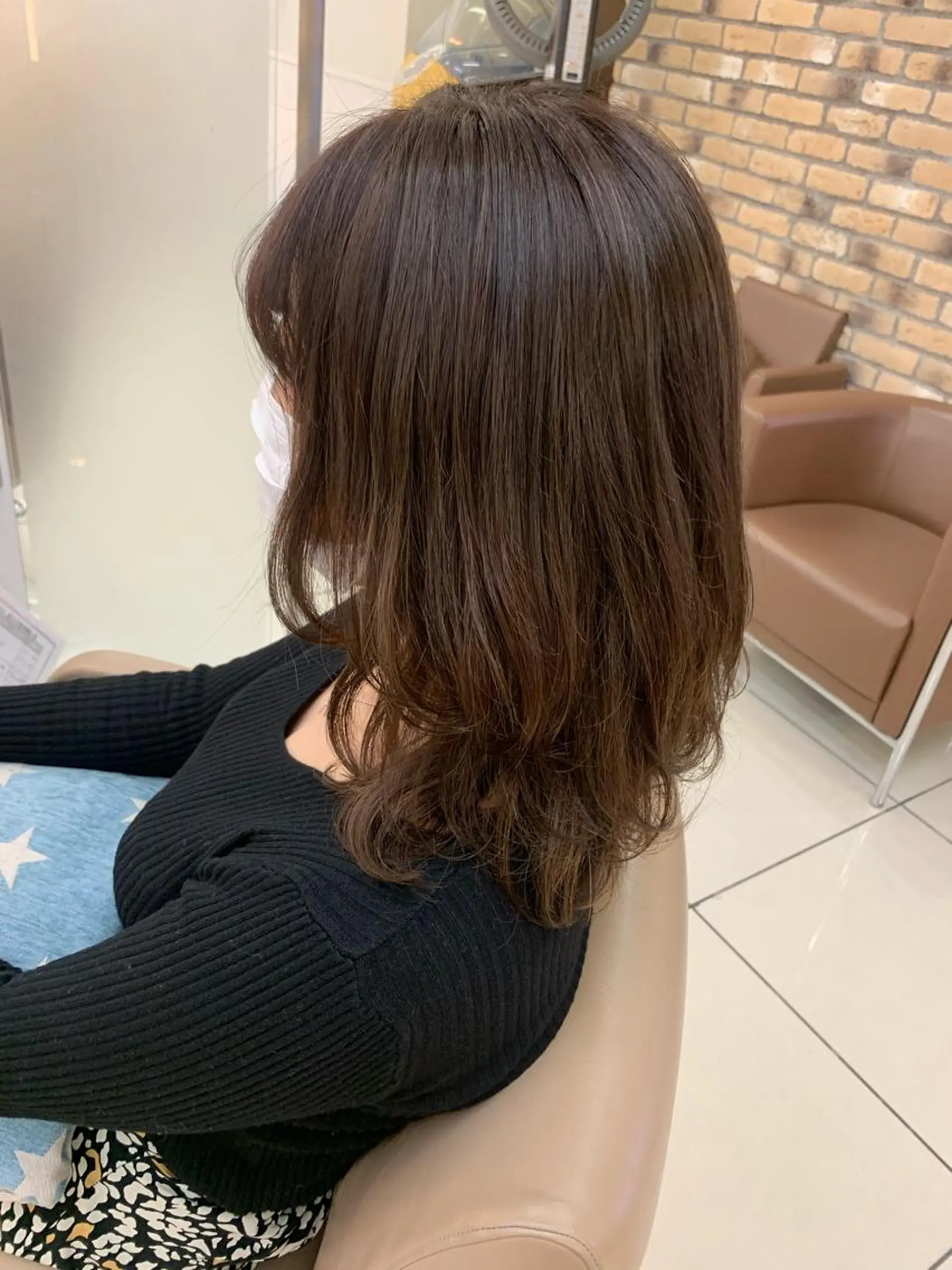 セミロング カラー 羽エクステ🩷 🤍まき🤍のヘアスタイル