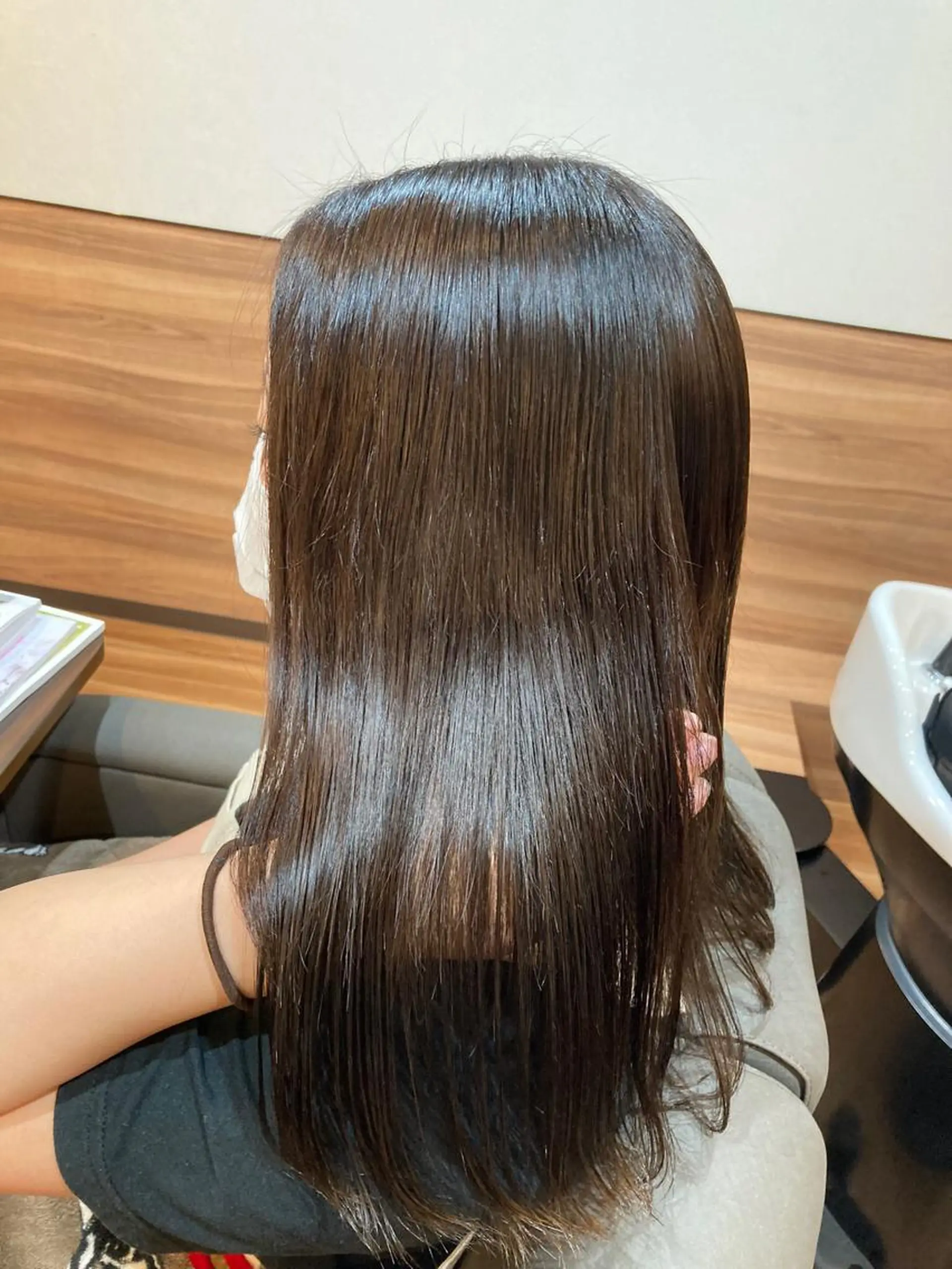 セミロング カラー ダブルカラー 髪質改善 縮毛矯正 トリートメント Annon プライベートサロンのヘアスタイル