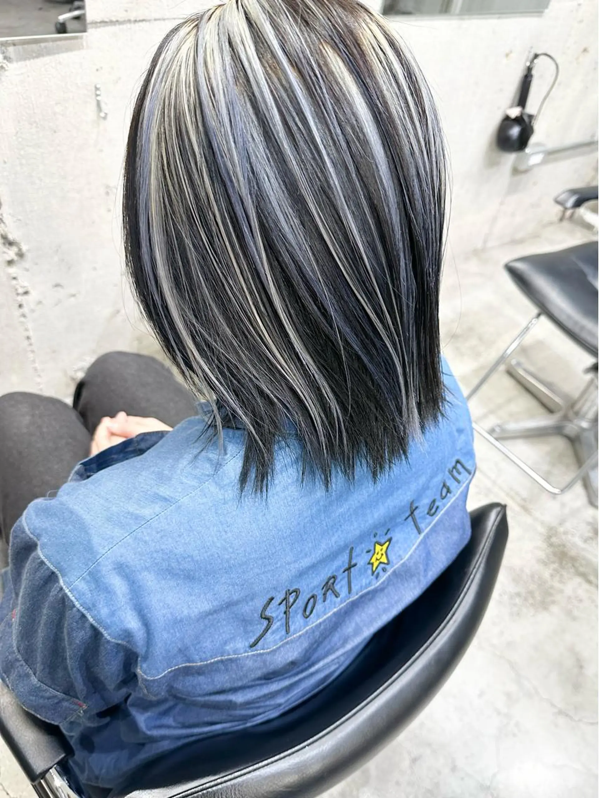 ミディアム カラー デザインカラー ヘアカラー トリートメント ヘッドスパ ヘアセット kai .のヘアスタイル