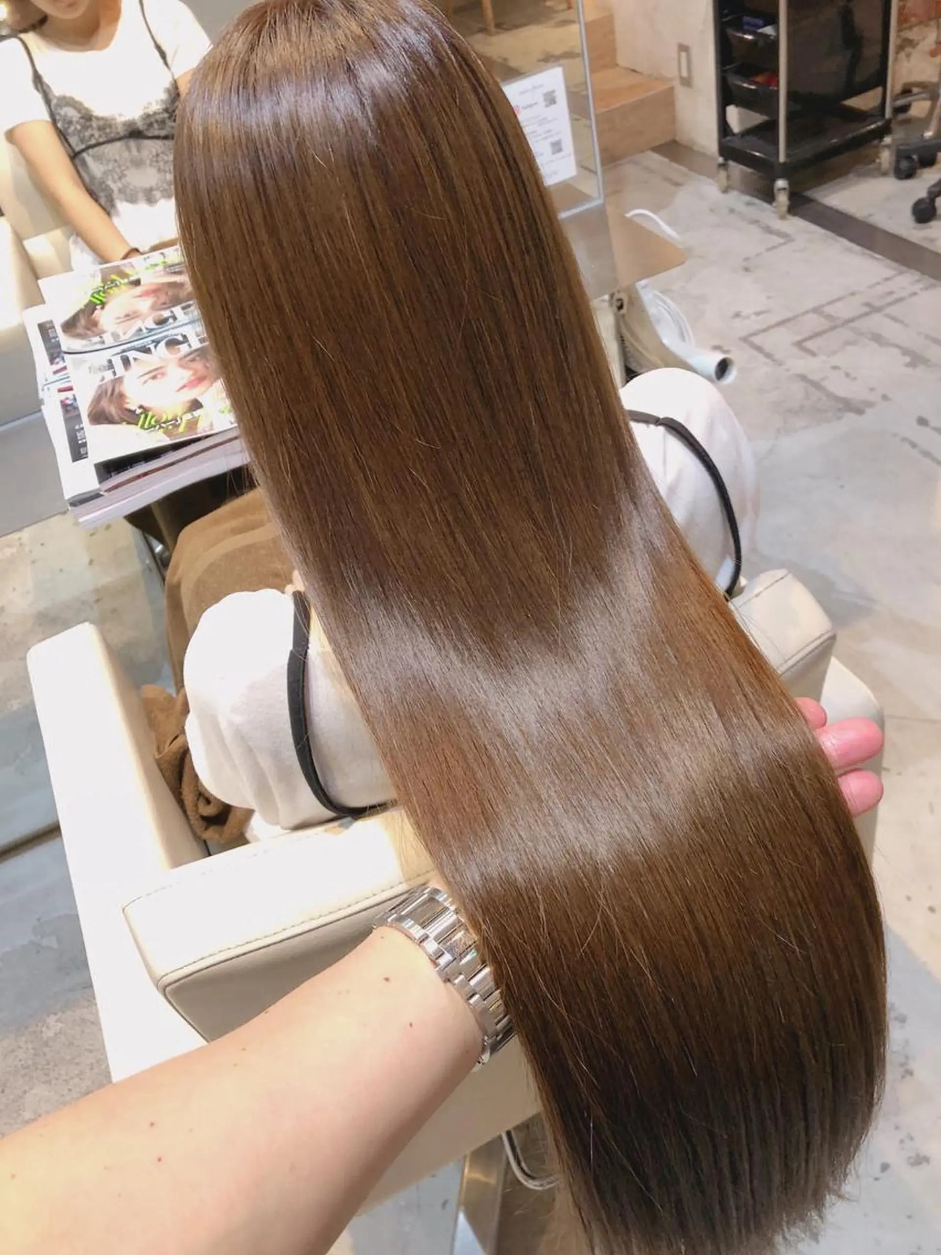 ロング 山本翔一郎 韓国顔周りレイヤーのヘアスタイル