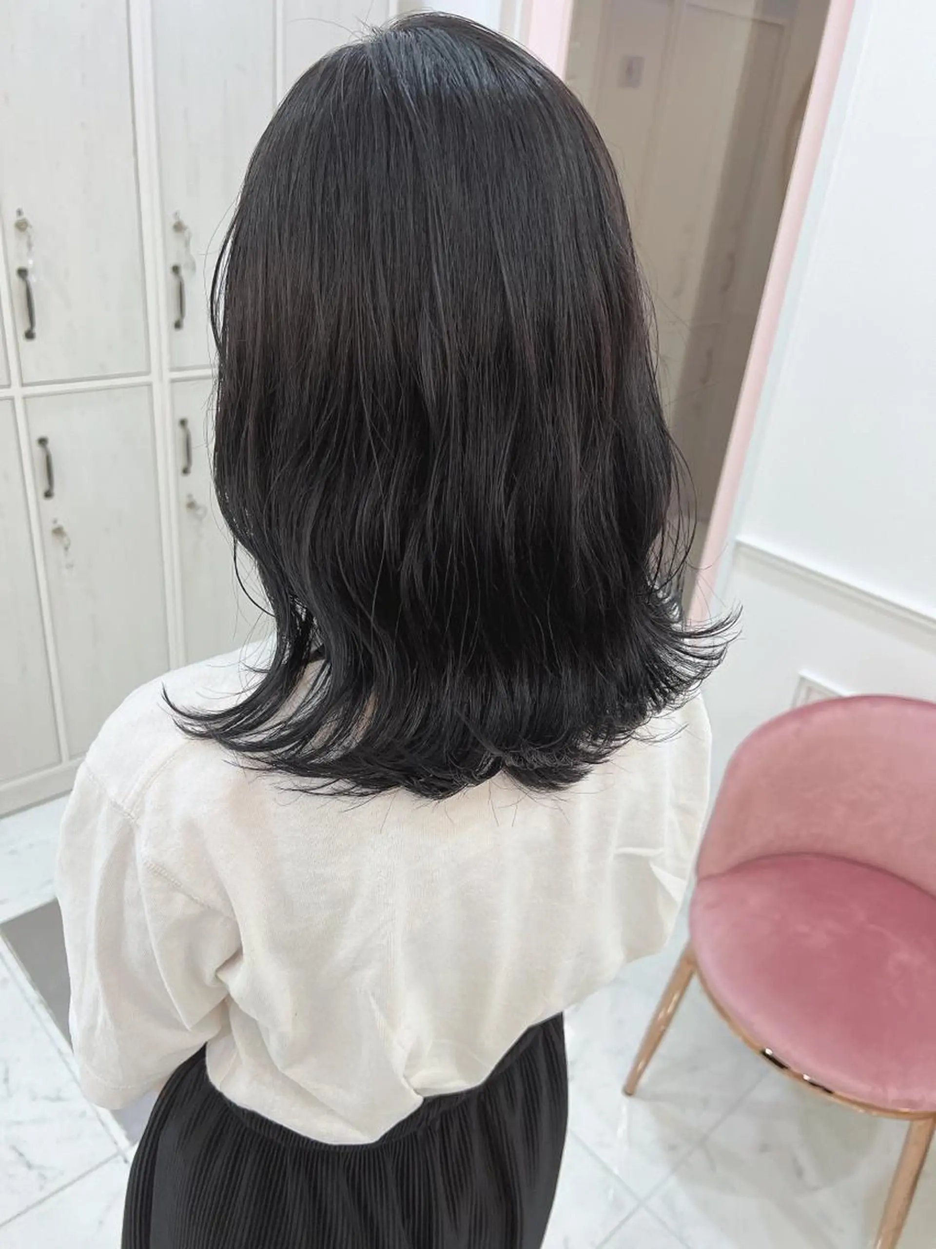 ロング カラー 新井 凪のヘアスタイル