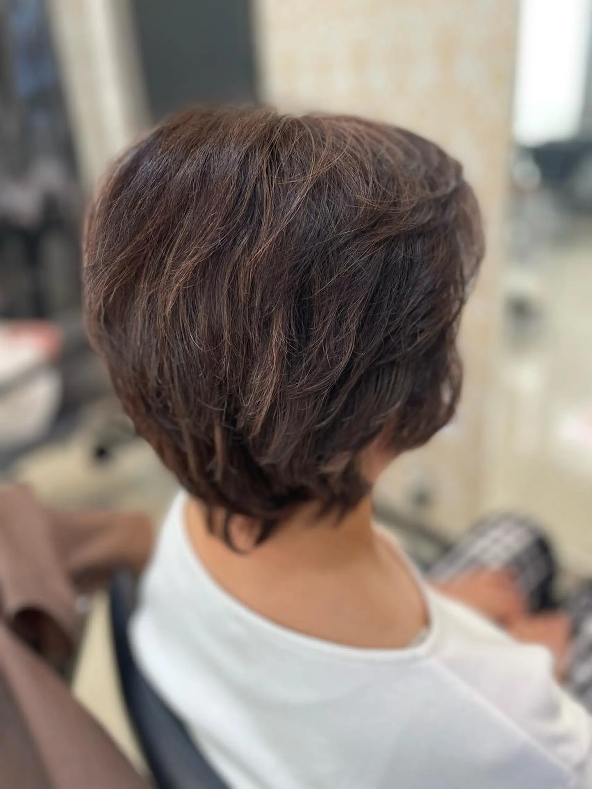 ショート カラー ハイライトカラー ハイライト 嶌田 沙紀のヘアスタイル