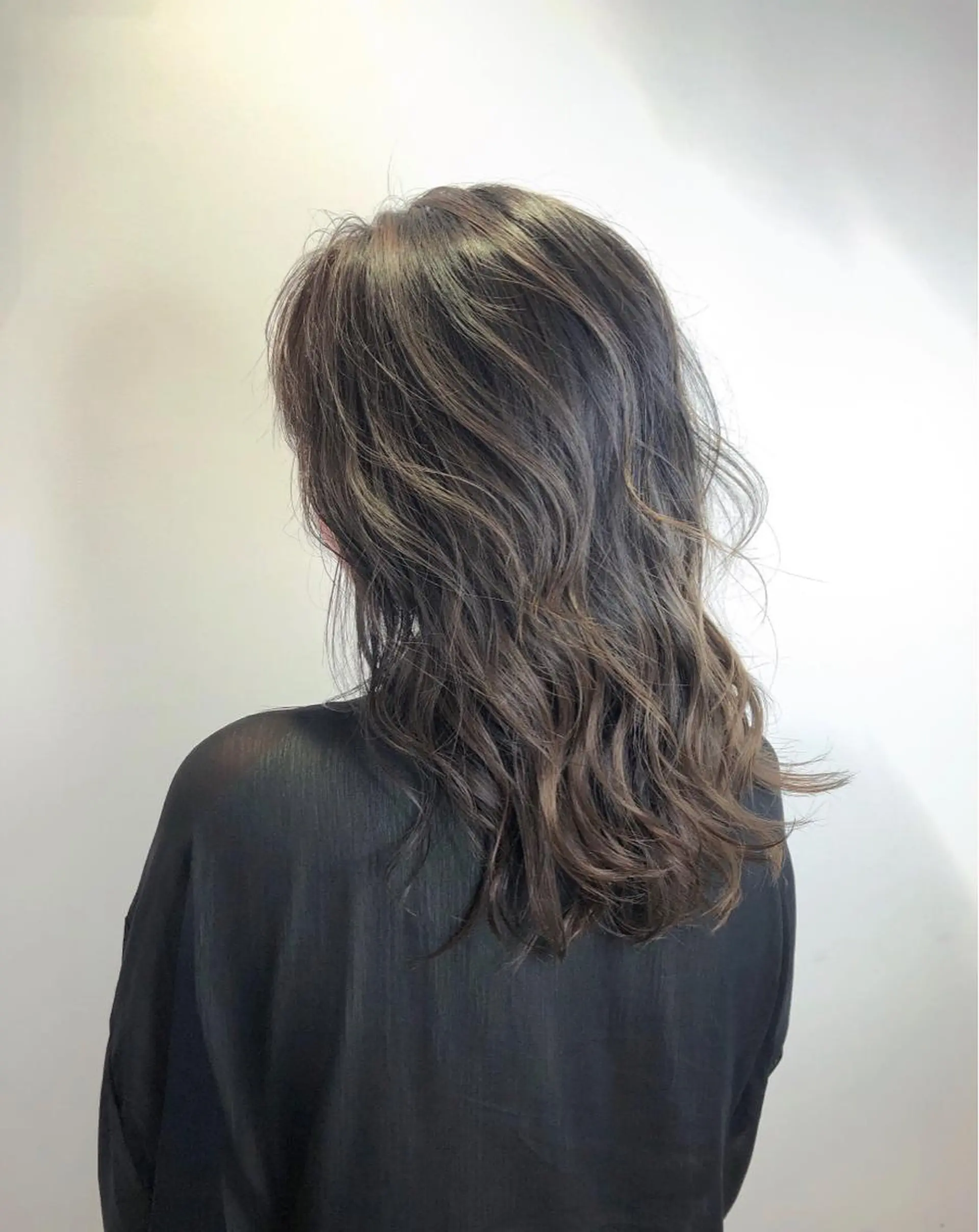 セミロング カラー 関 京磨のヘアスタイル