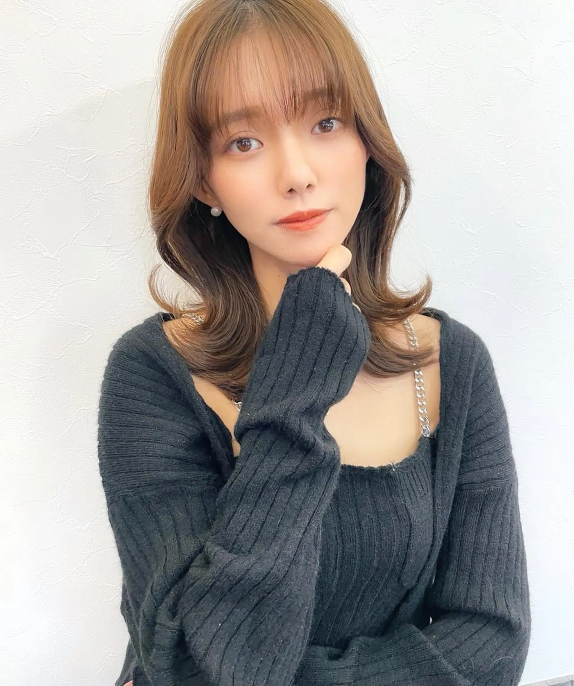 ミディアム カット ヘアカラー トリートメント レイヤーカット、 大人可愛い　中村美羅のヘアスタイル