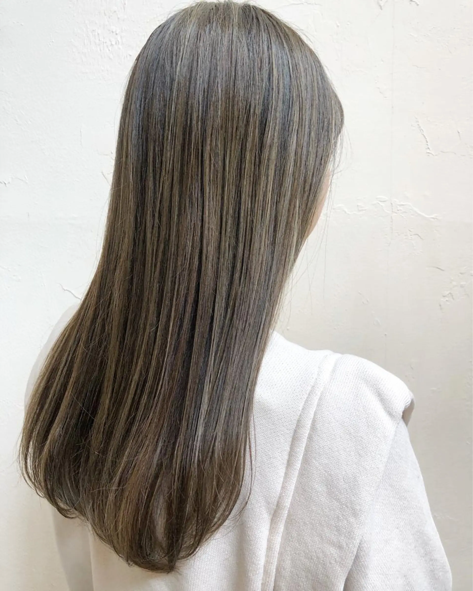 セミロング カラー ベージュカラー ハイライトカラー オレンジ ハイライト luve heart's And Be  minamisemba所属・脇坂 佳世の眉毛・アイブロウイメージ