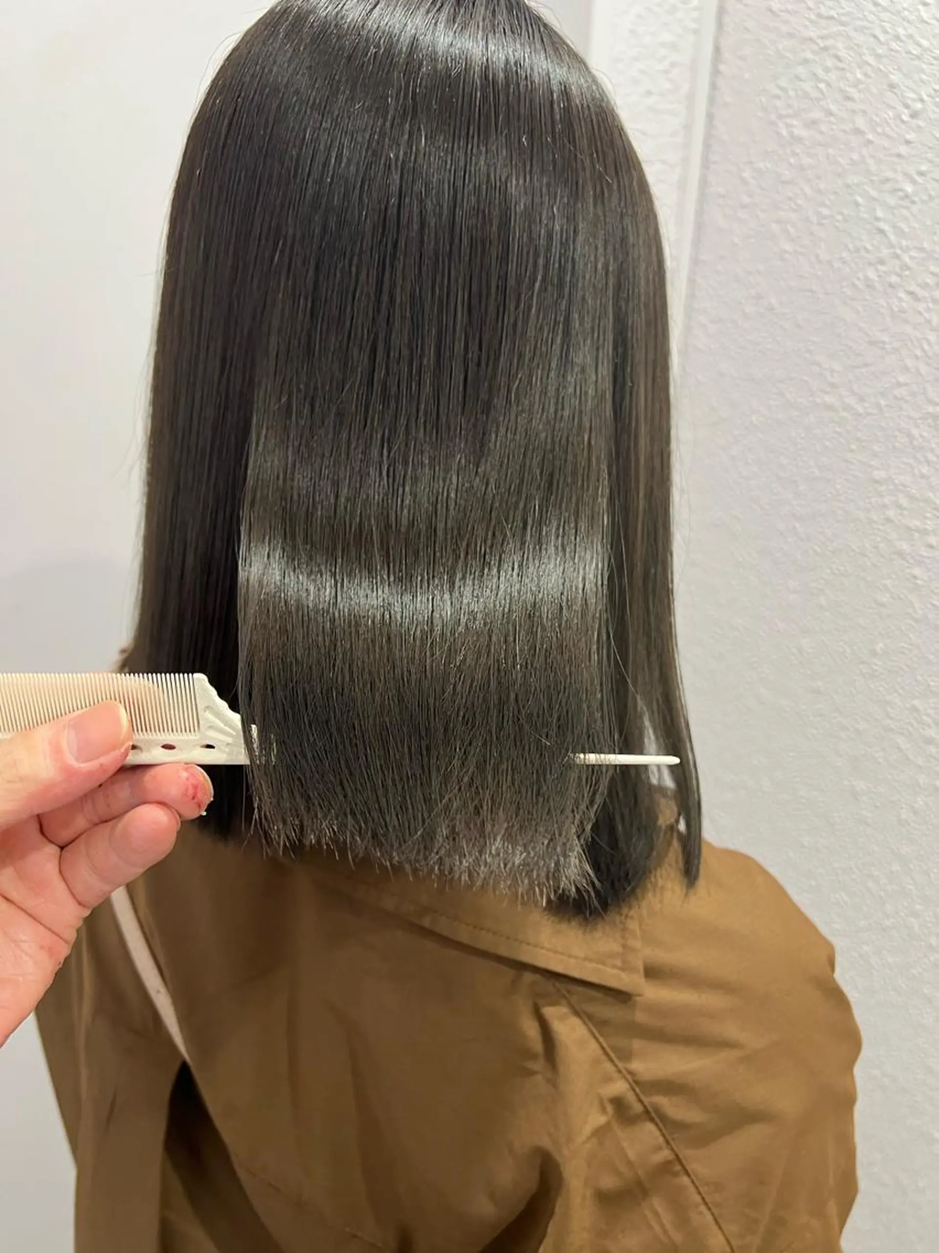 ミディアム カラー 髪質改善 トリートメント 韓国🇰🇷レイヤー 映える顔周り🩷のヘアスタイル