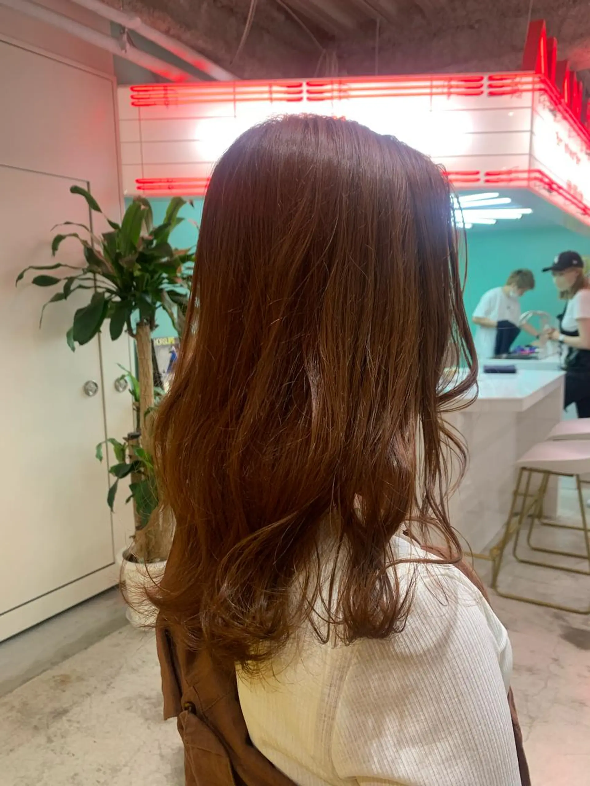 セミロング カラー ヘアアレンジ 🧨ブリーチー×ボブ レイヤー💎じゅえるのヘアスタイル