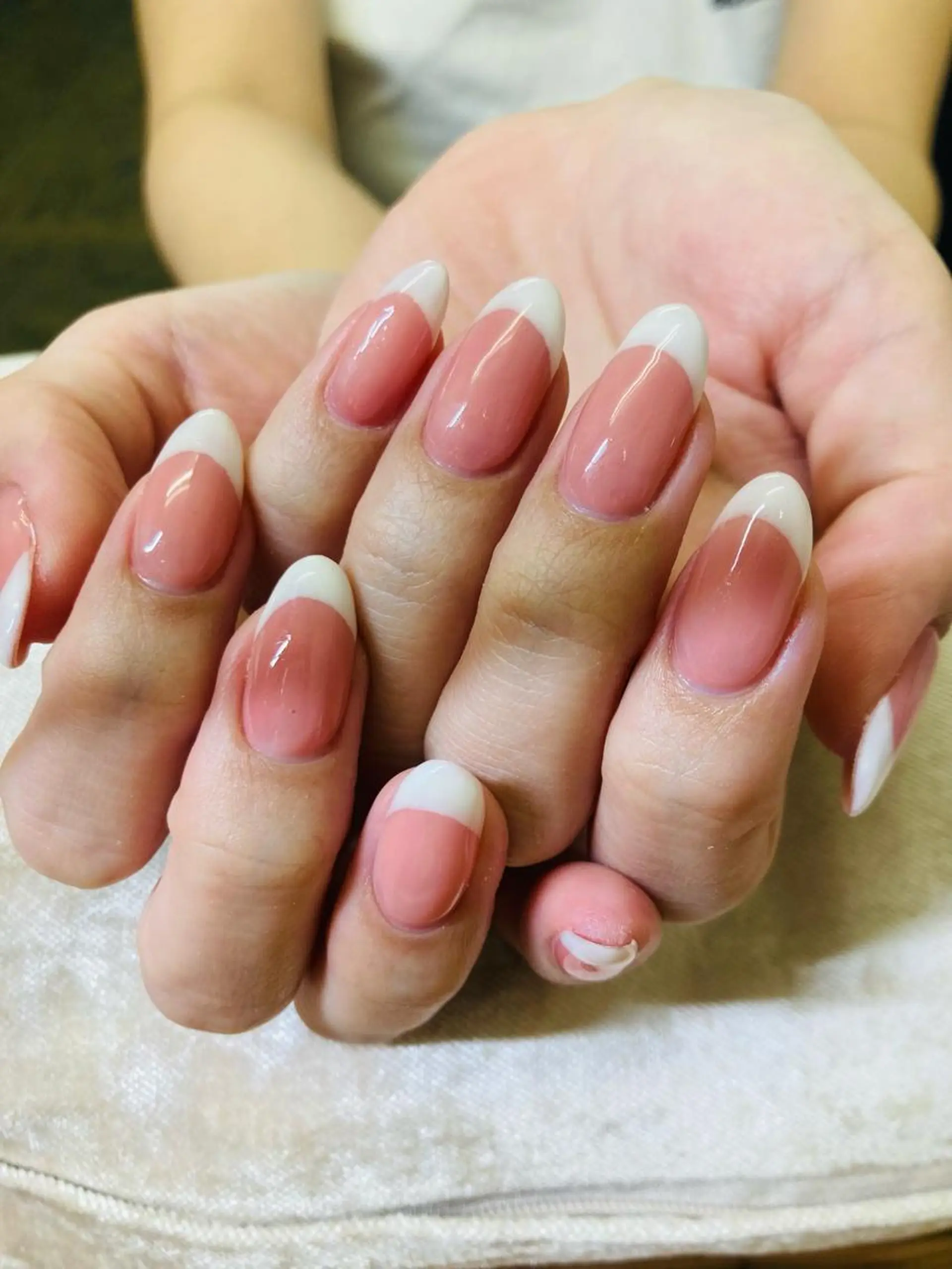 ネイル ECLAT エクラ所属・寺山 千鶴のネイルデザイン