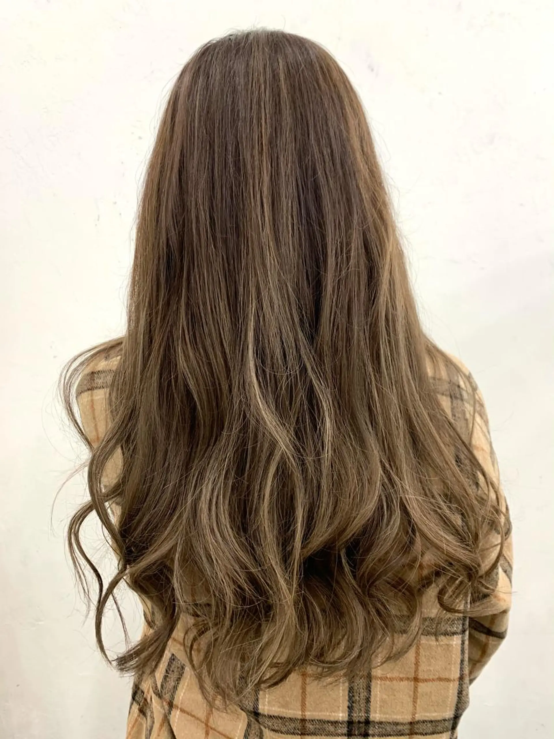 ロング カラー レイヤー ハイトーン 暖色⭐︎KANAKOのヘアスタイル