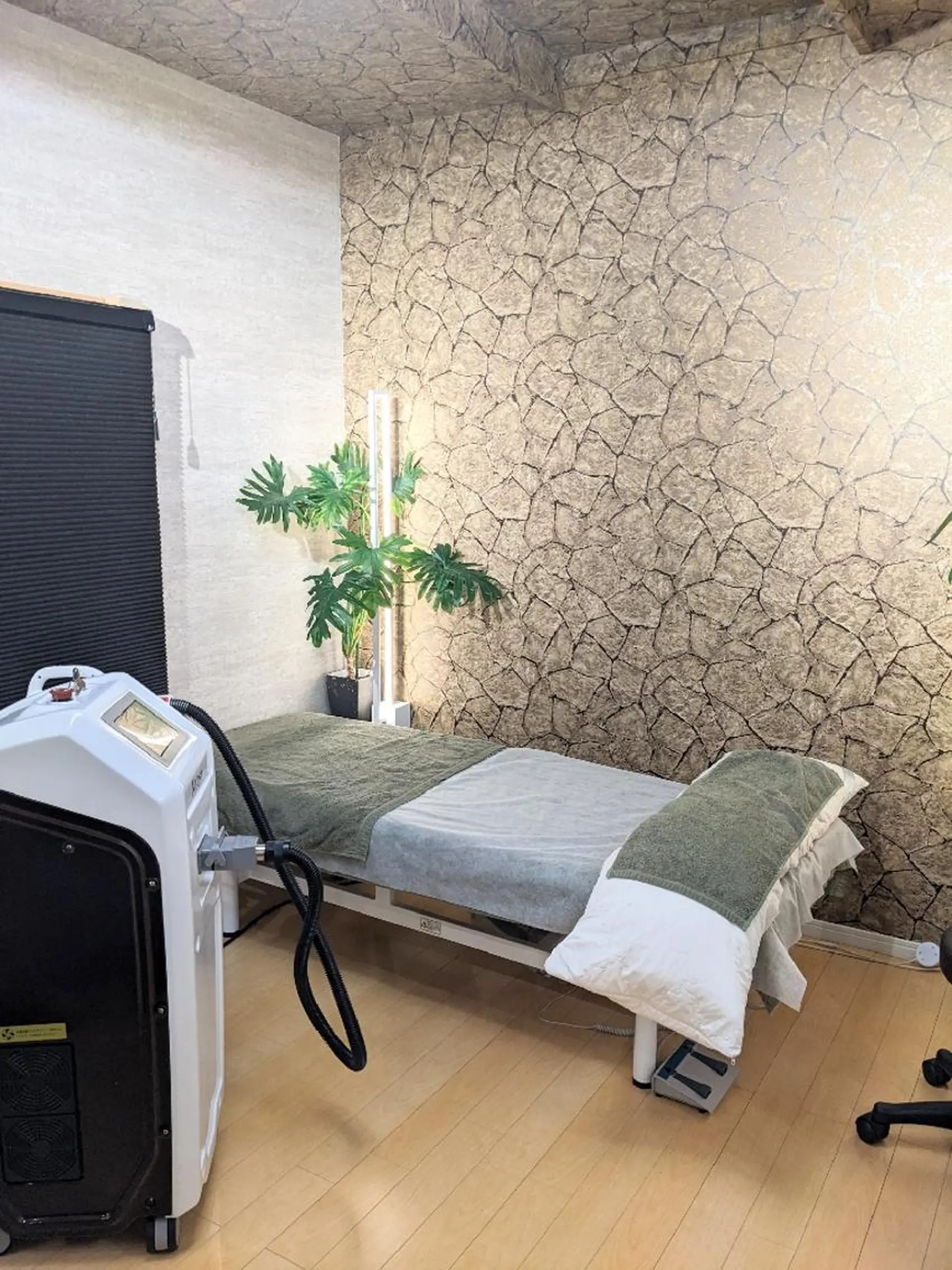 メンズ プライベートサロン宿り木所属・江坂@宿り木　脱毛＆ 耳ツボジュエリーのその他イメージ