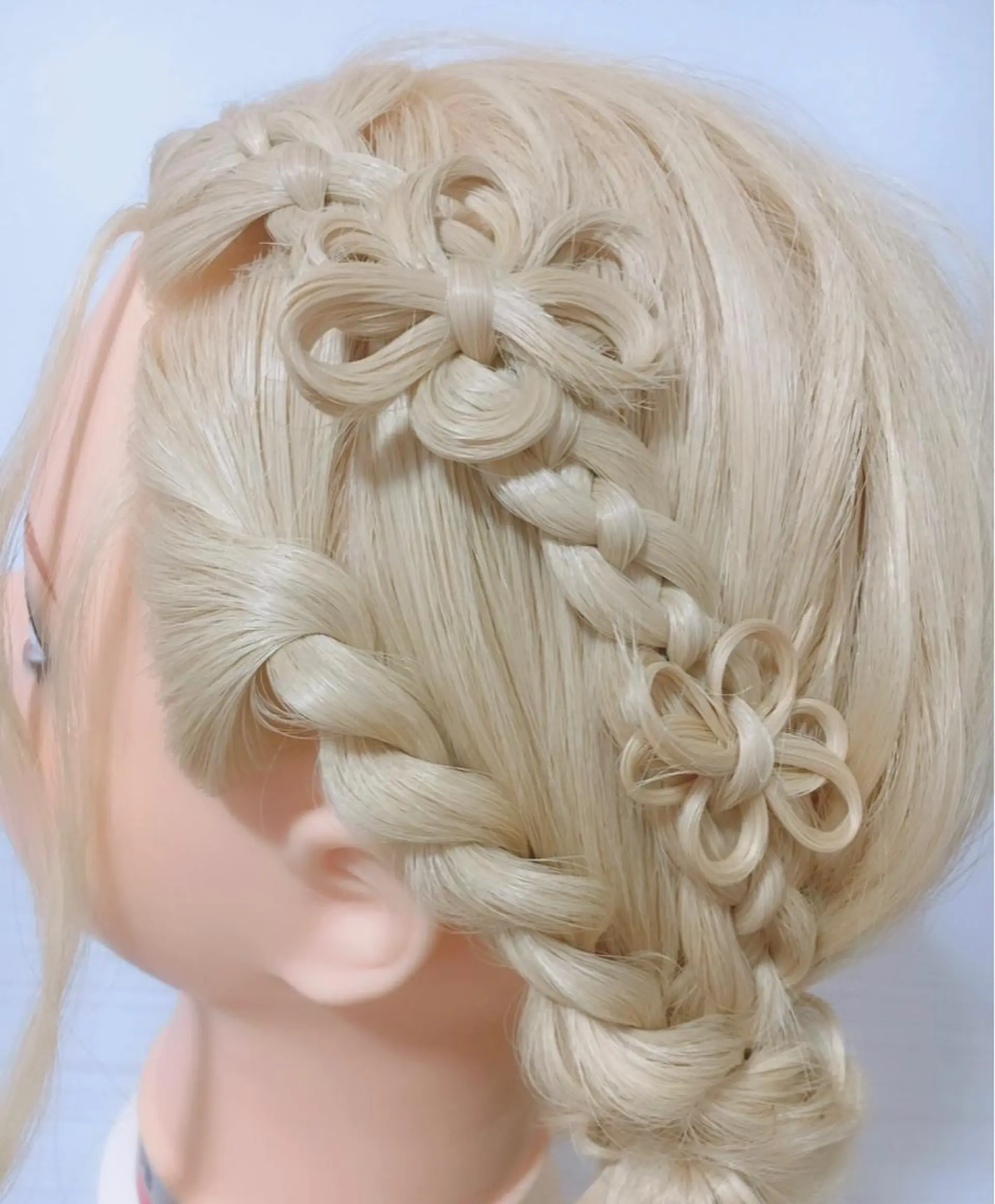 ロング ヘアアレンジ 小柳 歩美のヘアスタイル