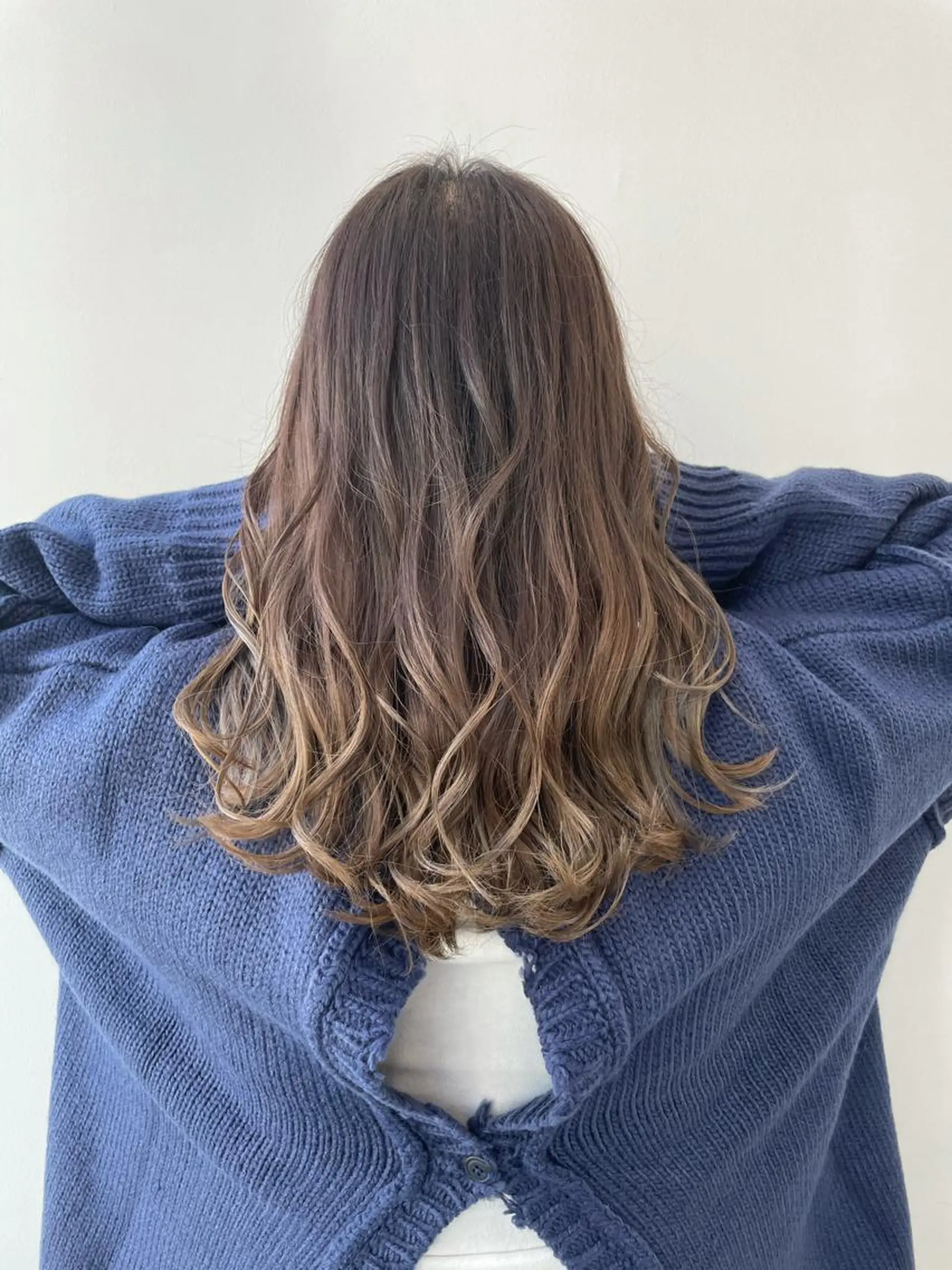 ミディアム カラー グラデーションカラー 🦄インナーカラー 🦄貫井彩花のヘアスタイル