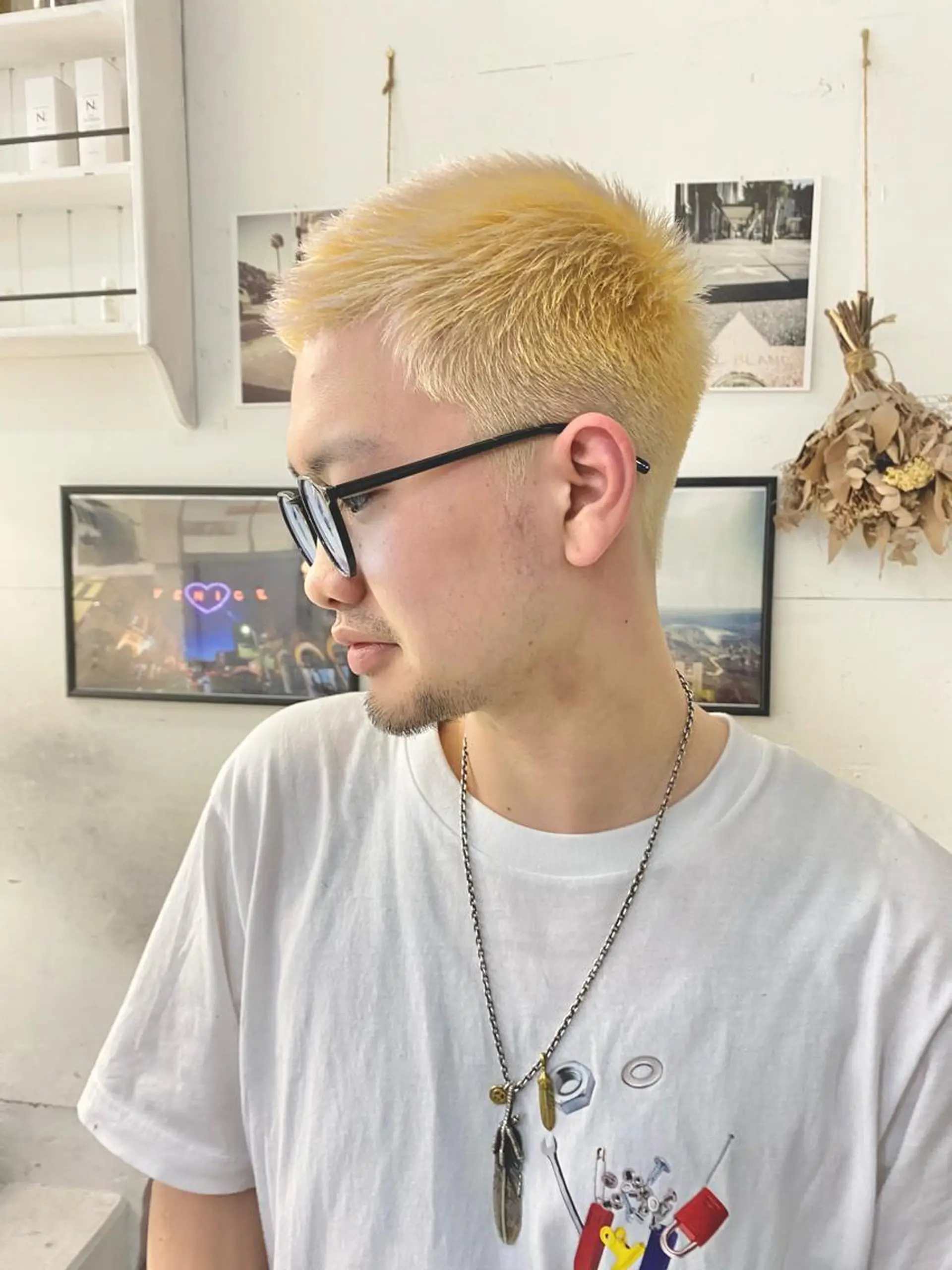 ショート カラー メンズ ダメージレスブリーチ /艶髪/横須賀智也のヘアスタイル