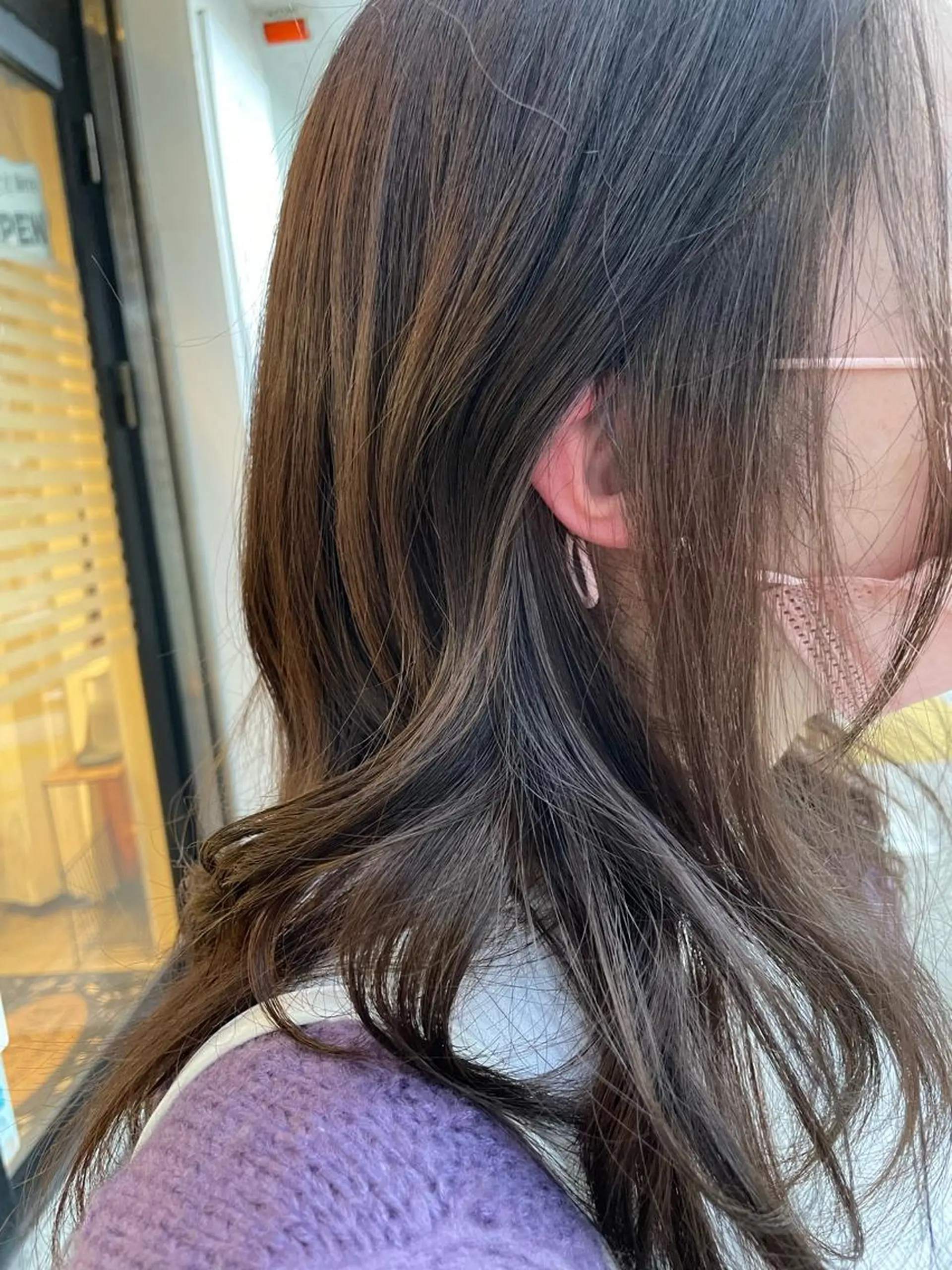 ミディアム カラー イヤリングカラー ✨横須賀髪質改善✨️ 加藤 百音のヘアスタイル