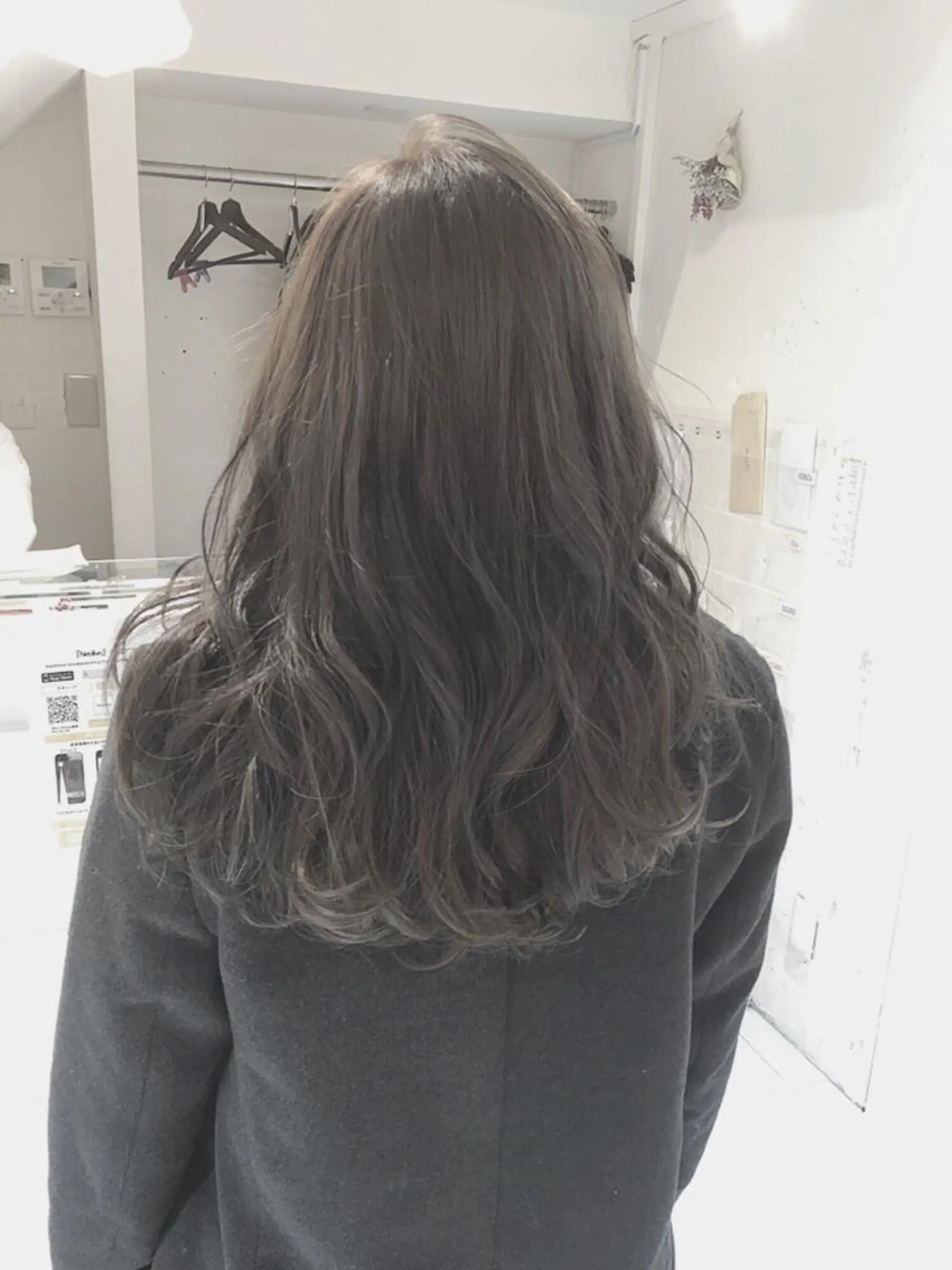 ロング カラー パーマ アッシュ ロング fukuyasu rikaのネイルデザイン