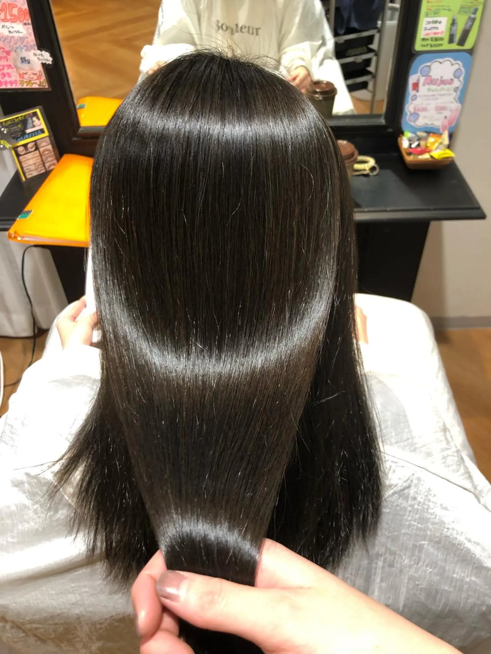 セミロング カラー 奥田 千尋のヘアスタイル