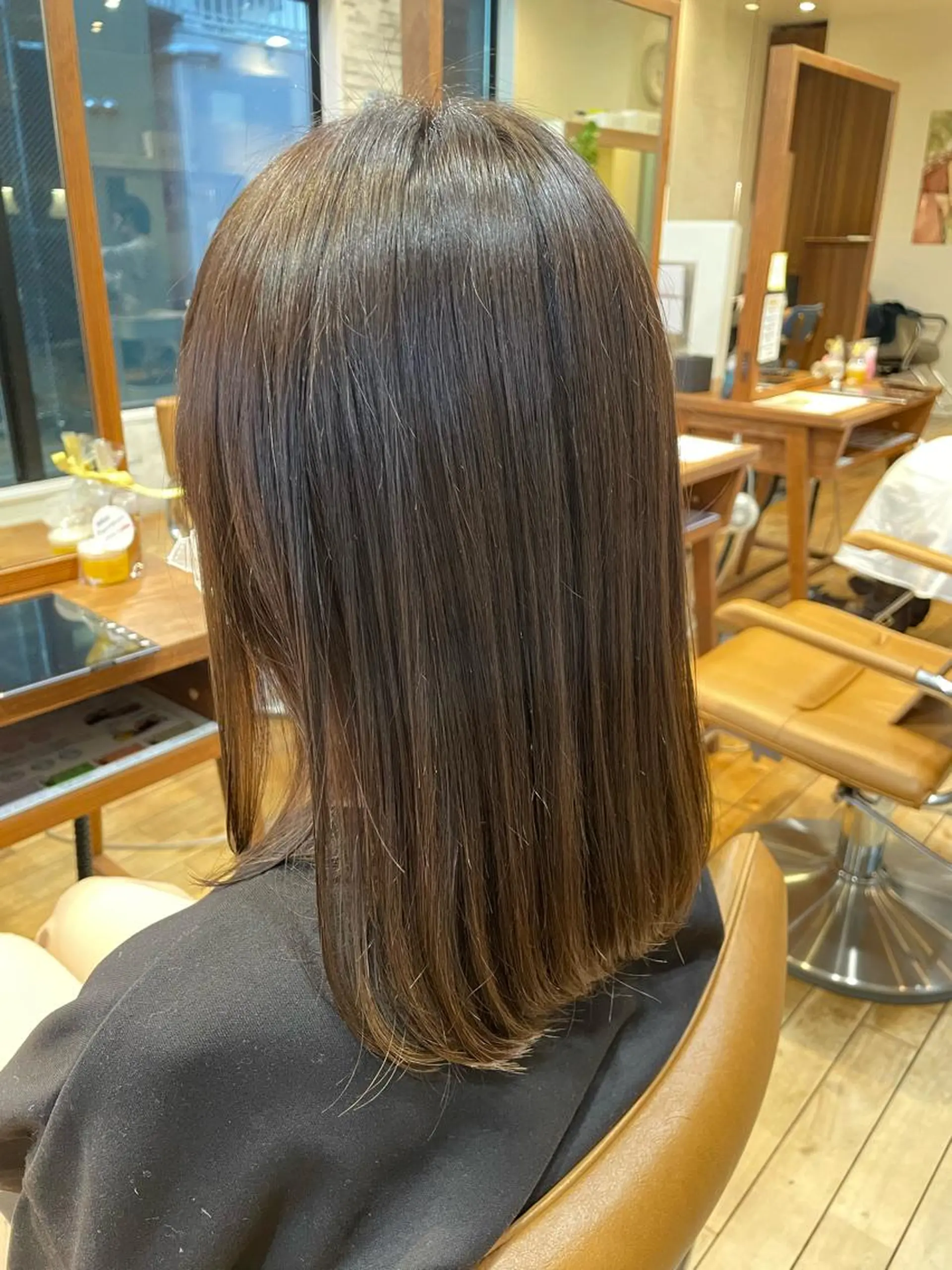 ミディアム 山本　恵 (やまもと  けい)のヘアスタイル