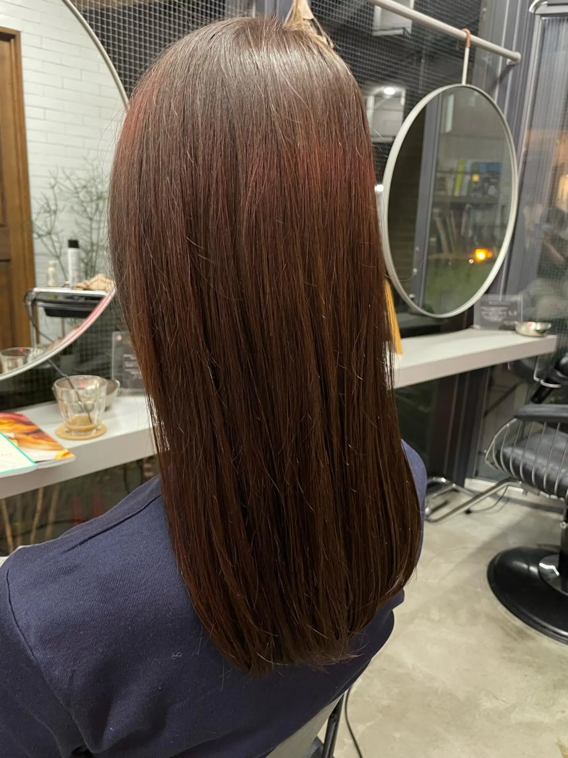 ロング カラー ブラウンカラー 縮毛矯正 やすだ しおりのヘアスタイル