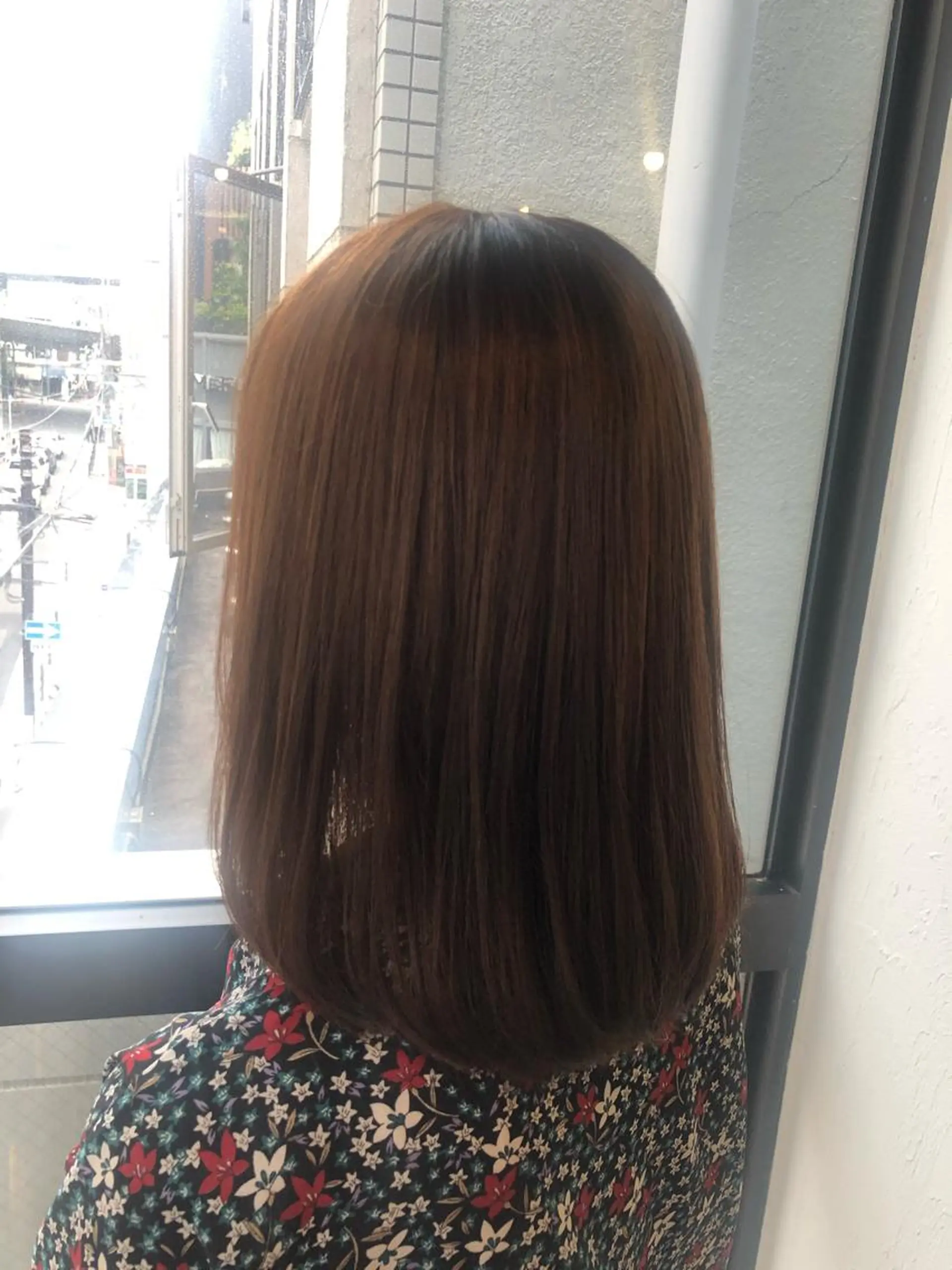 ミディアム カラー 髪質改善&ブリーチ 伊勢 祐一郎のヘアスタイル