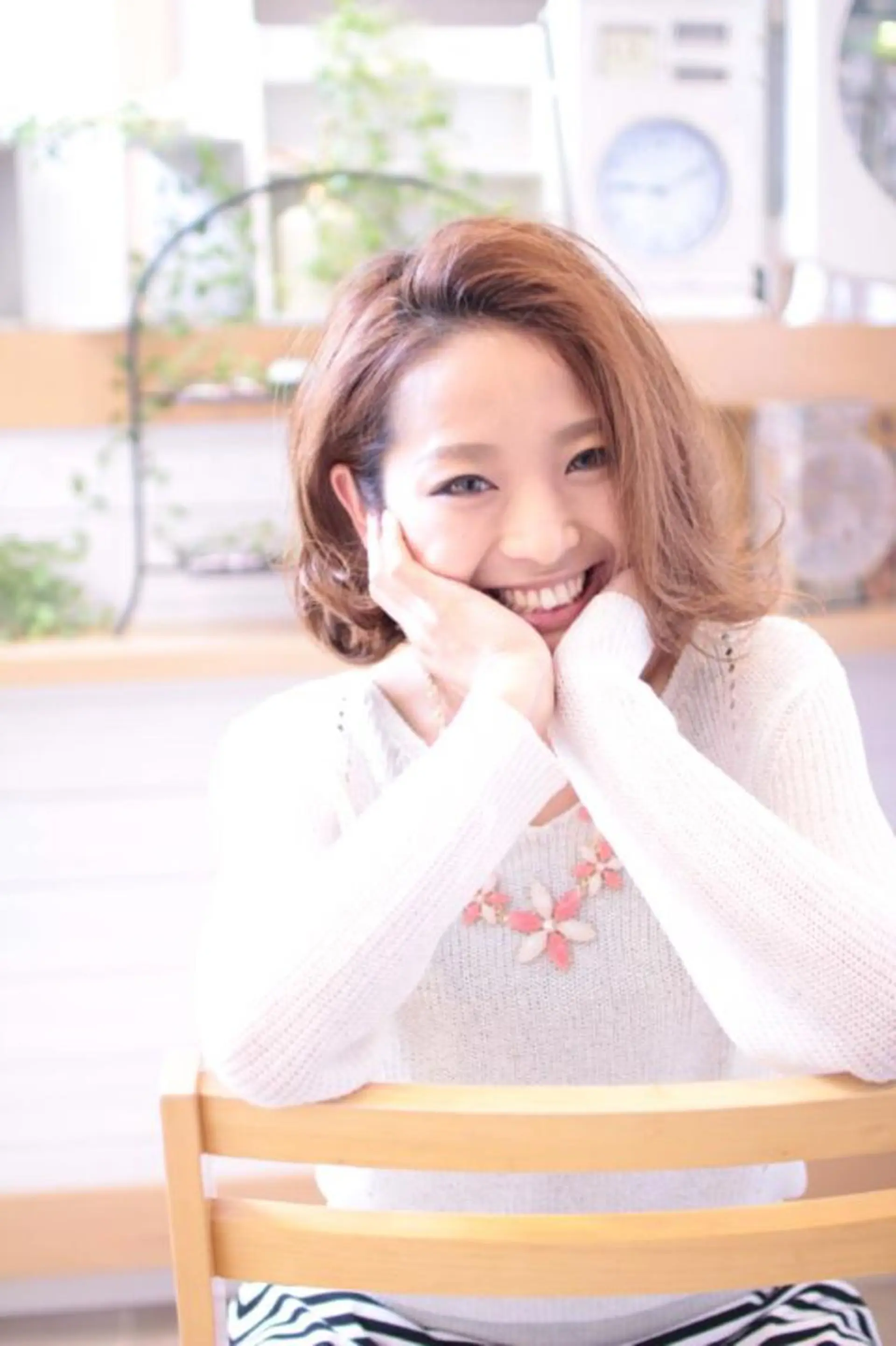 ミディアム カット トリートメント HATSUMEI 勅使瓦　祥のヘアスタイル