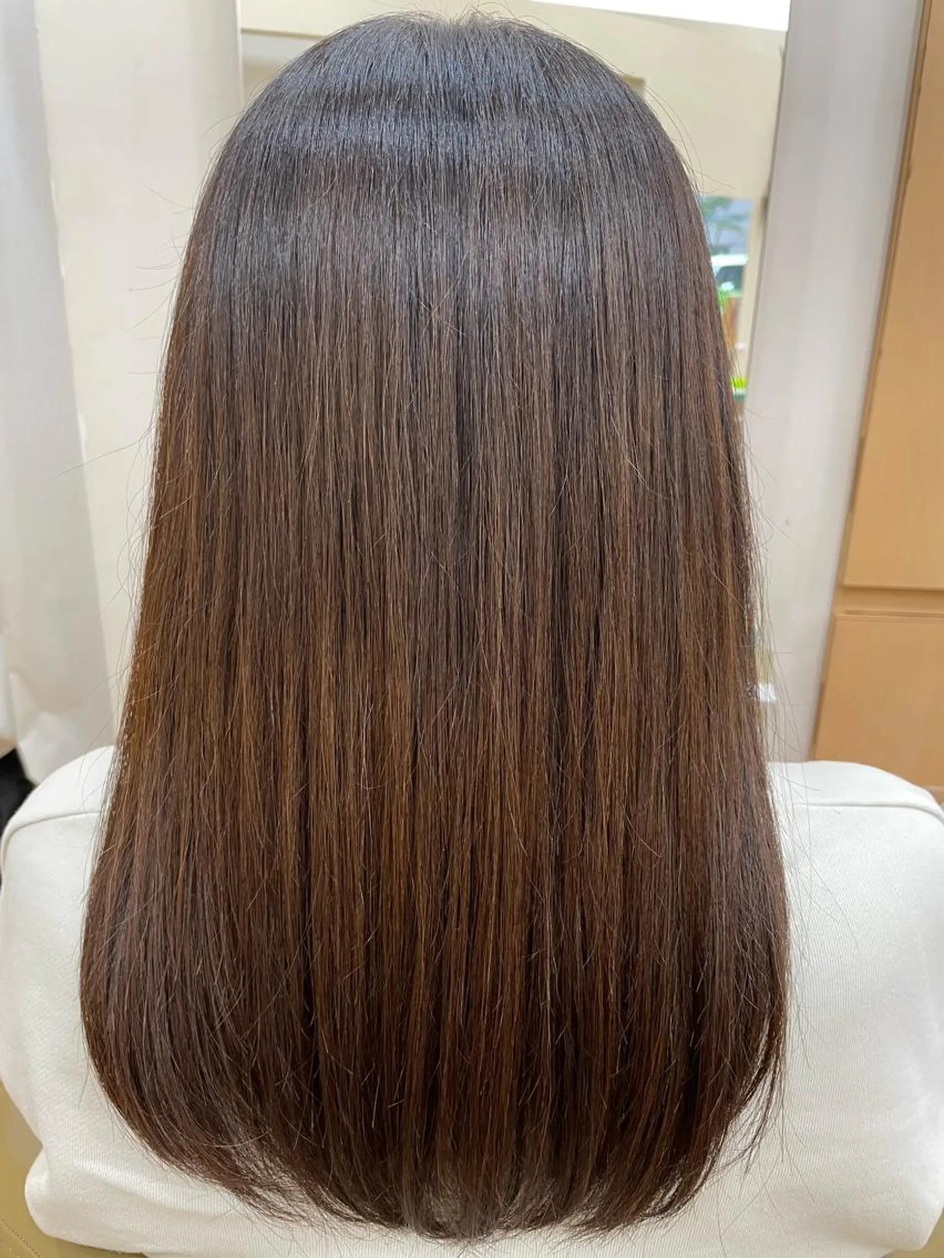 ロング カット ヘアカラー トリートメント 福原 亜祐美のヘアスタイル