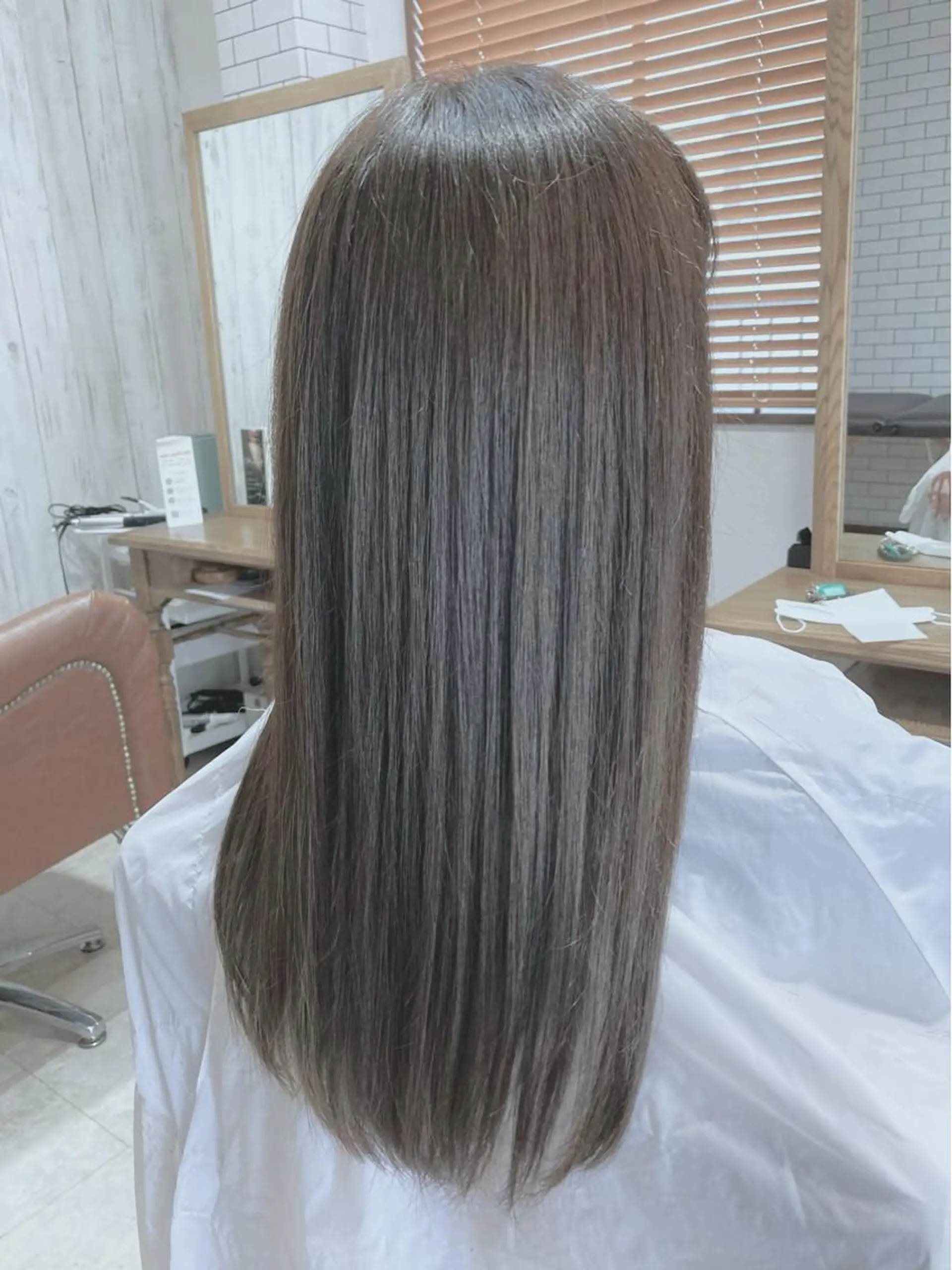 ロング カラー アッシュ アッシュブラウン ブラウンカラー ロング fossette hair&eyeのマツエク・マツパデザイン