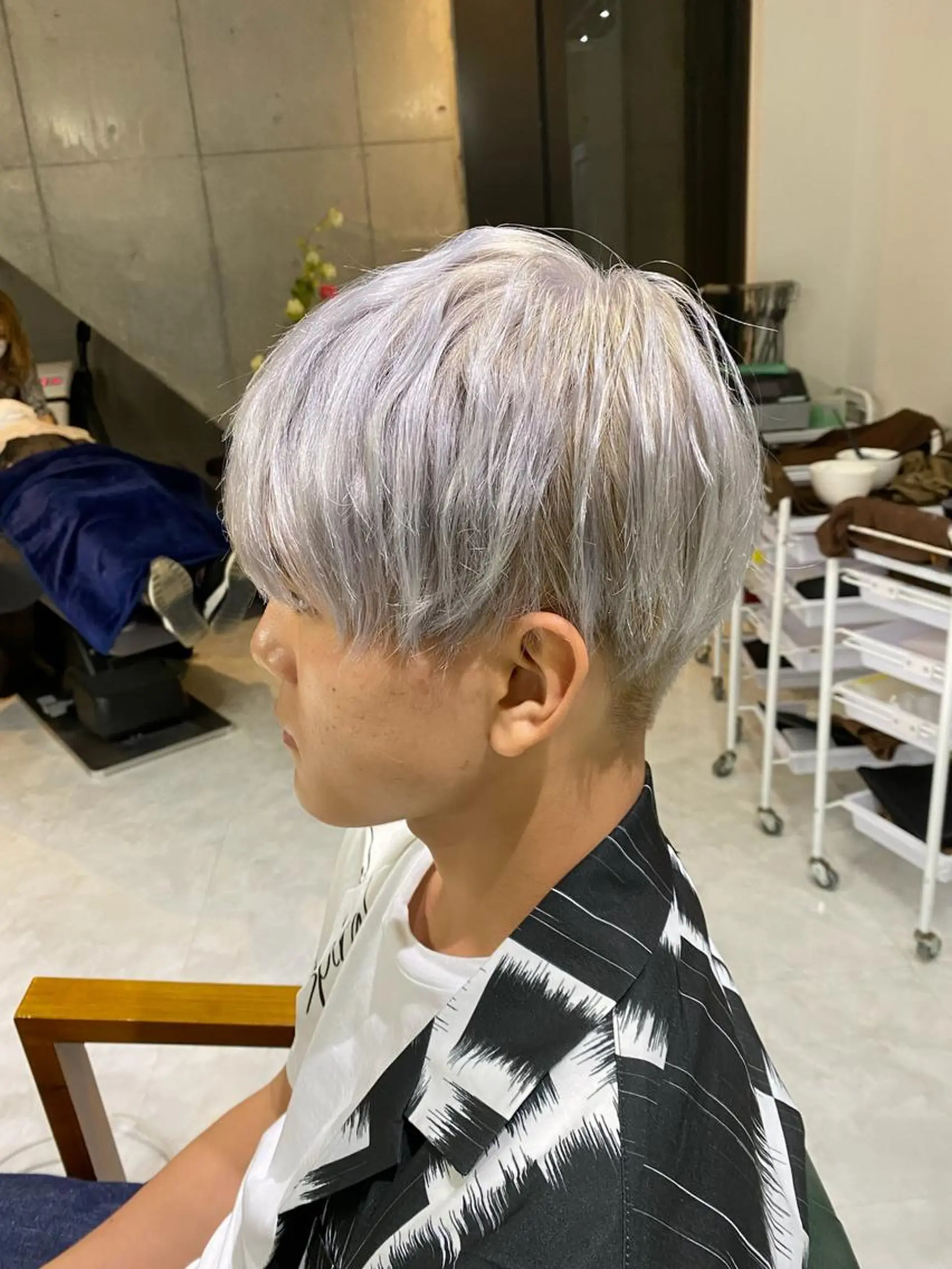 ショート カラー ヘアアレンジ メンズ メンズブリーチ メンズ韓国風 韓国マッシュ マッシュ ツーブロック 𝐑𝐈𝐍𝐊𝐀 🐷🖤のヘアスタイル