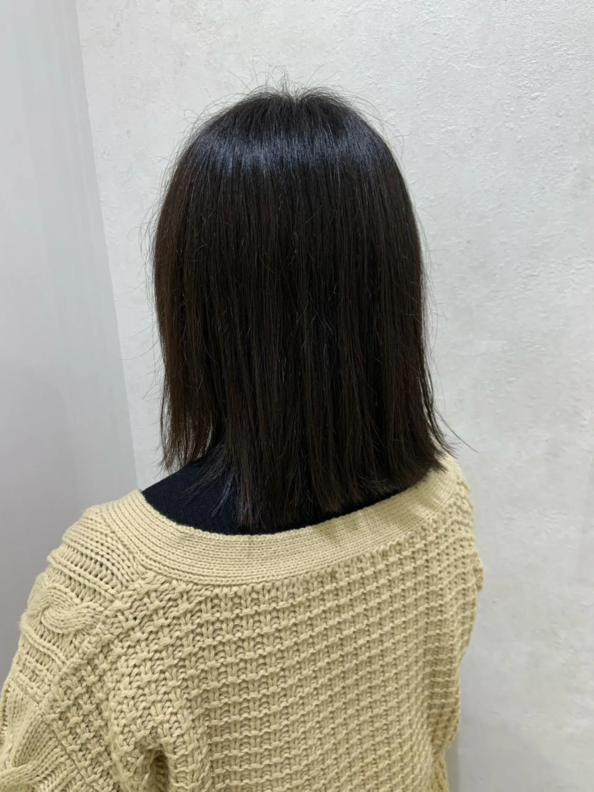 ミディアム ハイトーンカラー🤍 山下 優華のヘアスタイル