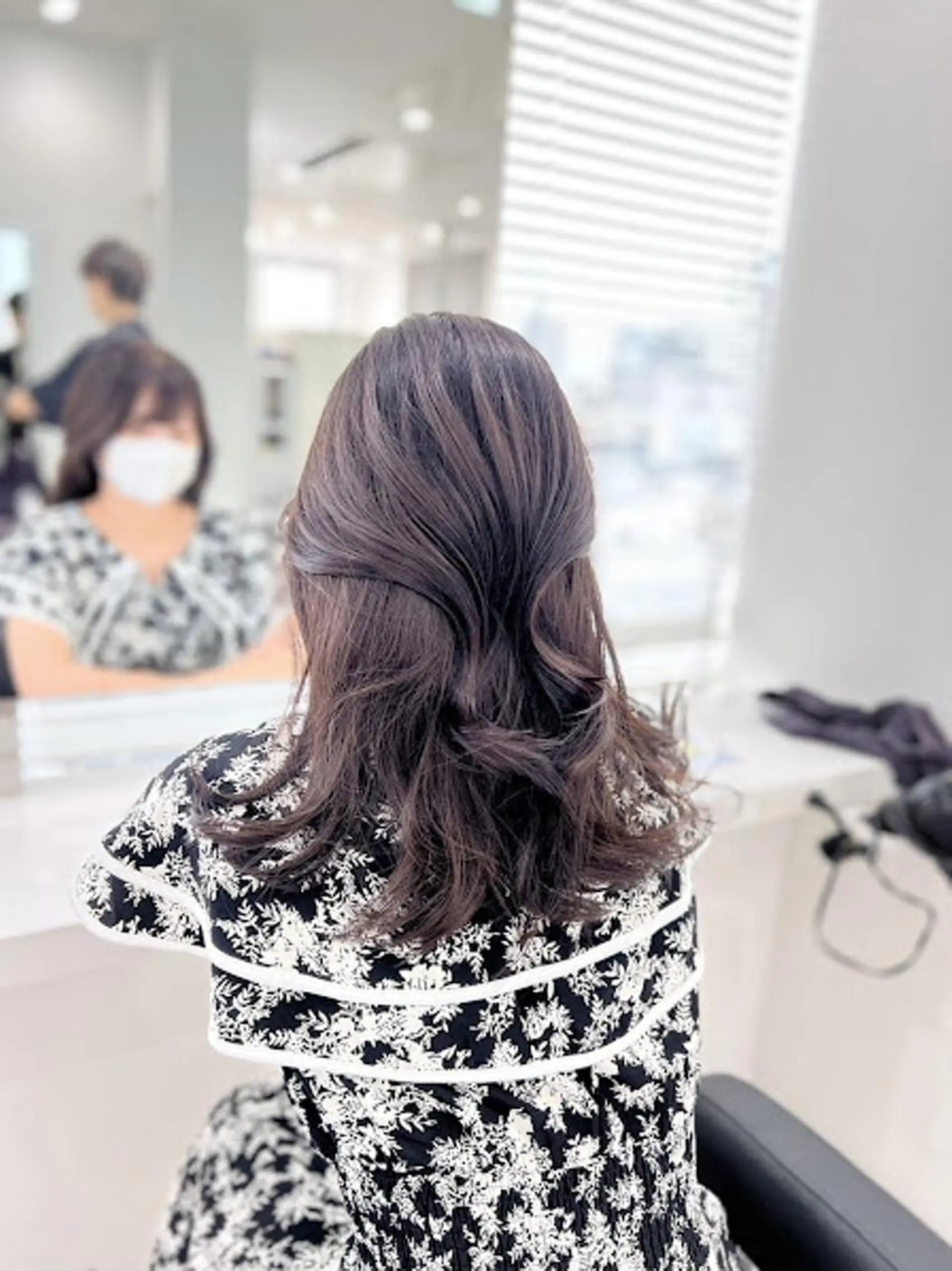 カラー 【公式】DISCO銀 座🪩トレンド🪽のヘアスタイル