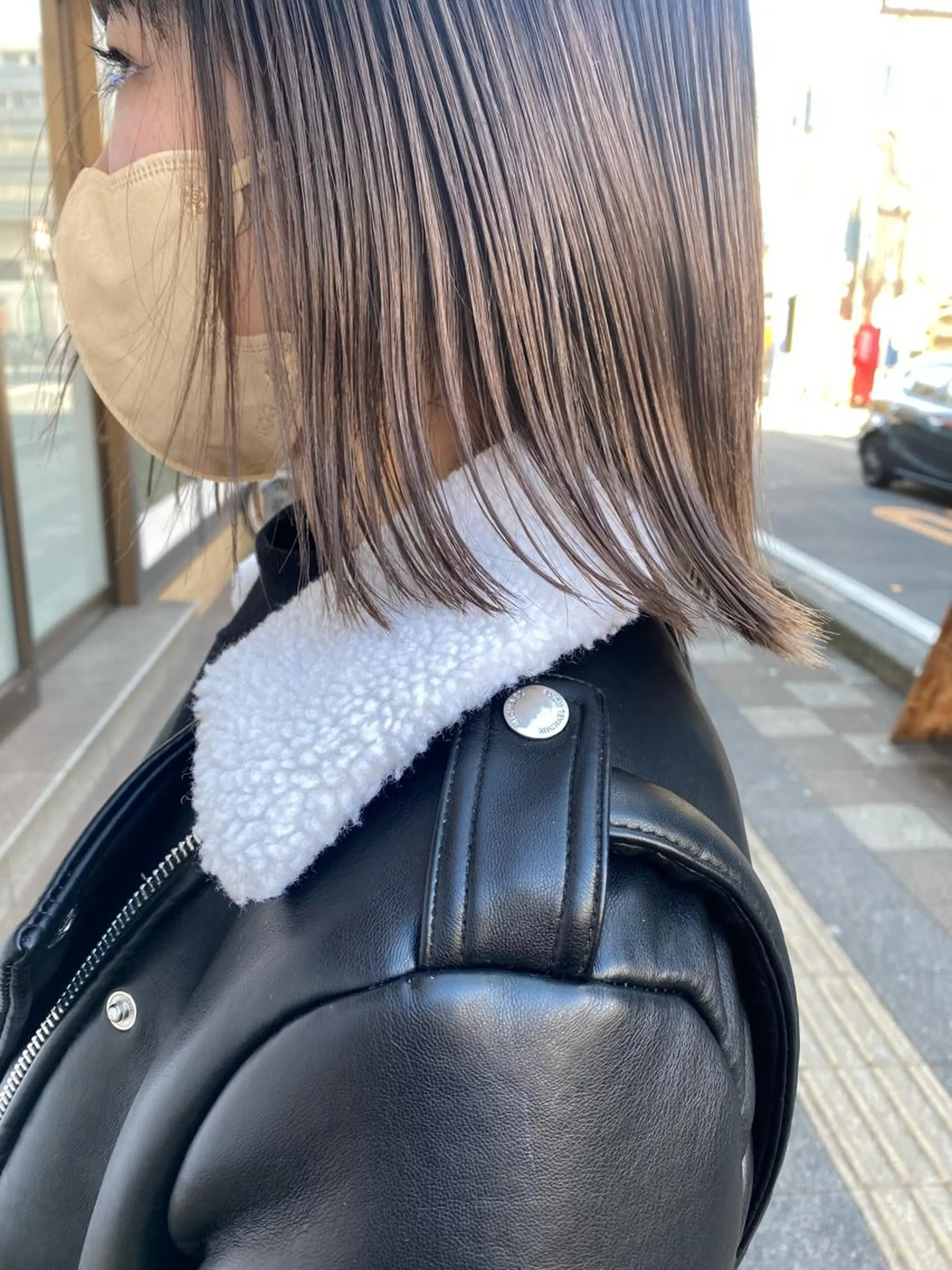 ミディアム W所属・小林 朋花のヘアスタイル
