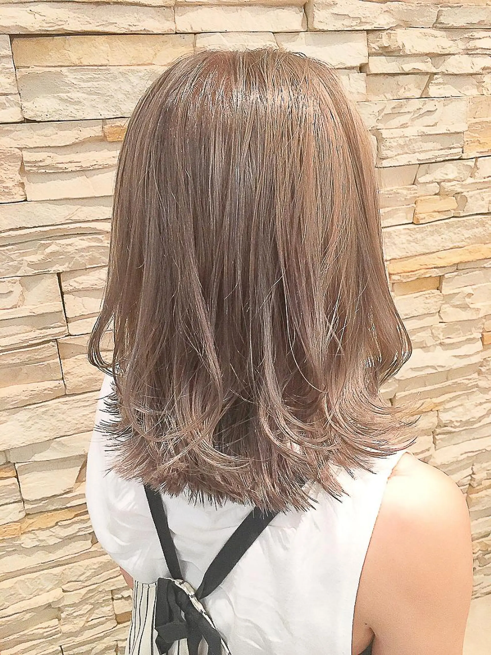 ミディアム カラー カット ヘアカラー トリートメント 🌿アロマヘアルーム 新宿店✂︎のヘアスタイル