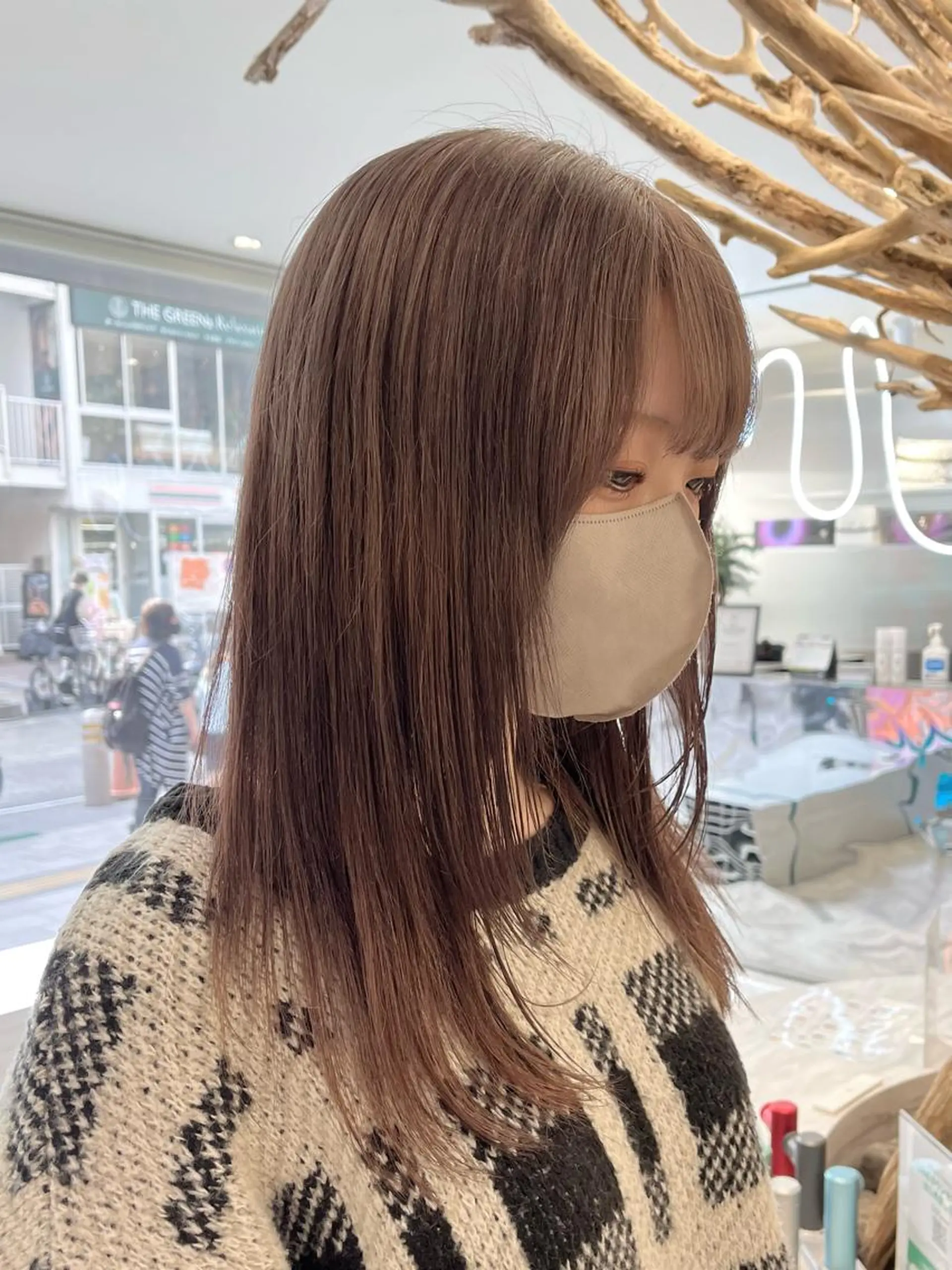 カラー ネイル マツエク・マツパ アッシュ ベージュカラー ブリーチ ケアブリーチ 透明感カラー ヘアカラー トリートメント mai🤍縮毛酸性ス トレート/アイリストのヘアスタイル