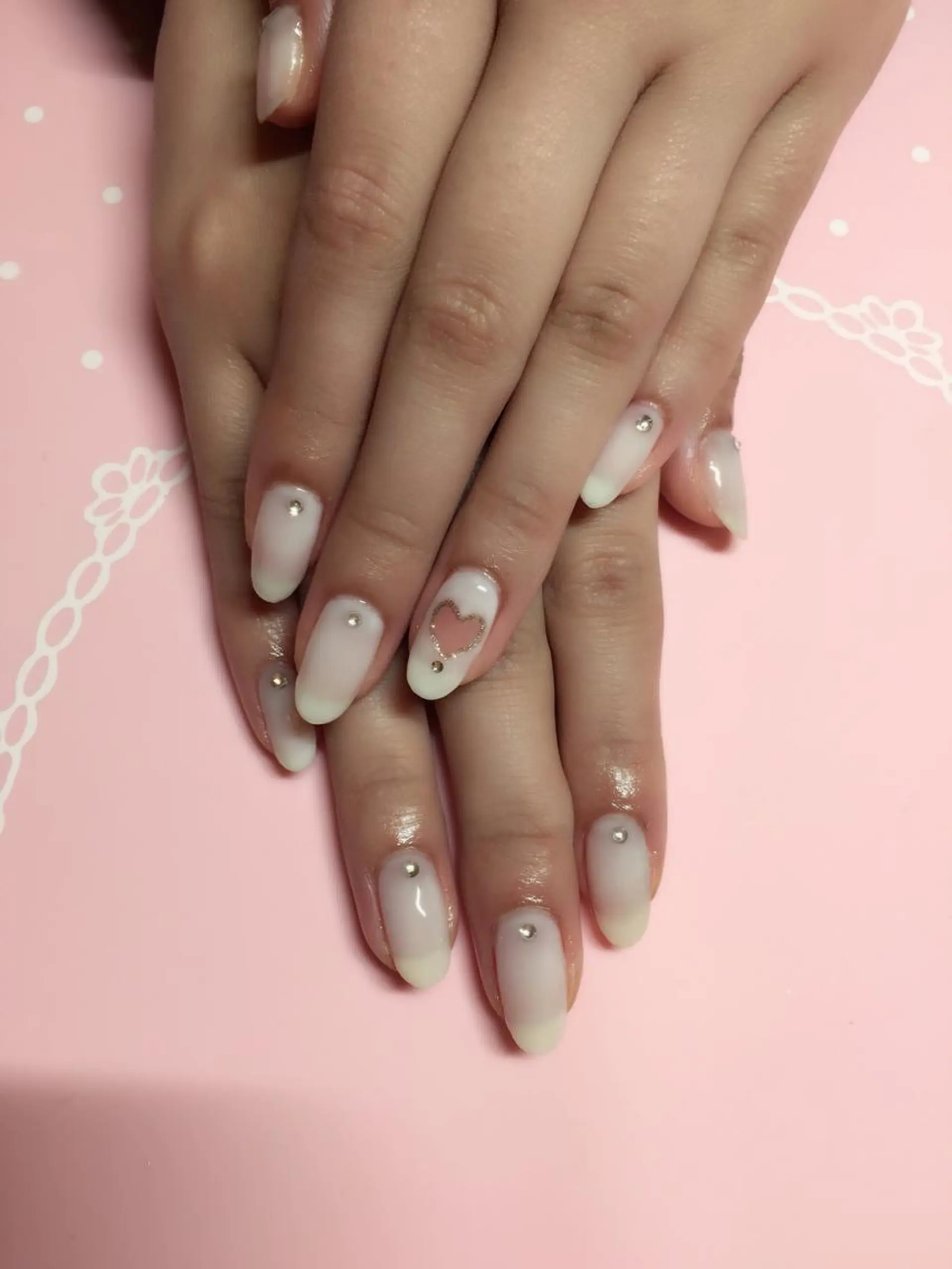 ネイル モナンジュ マツパ・眉毛専門のマツエク・マツパデザイン