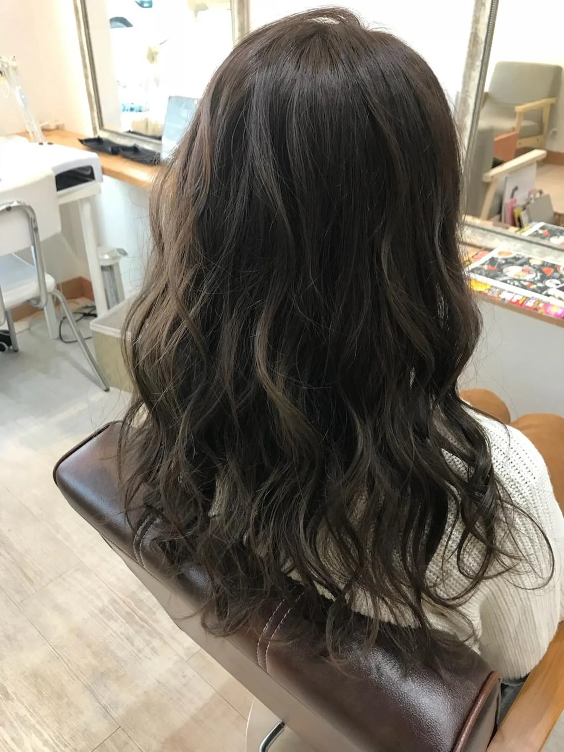 ロング カラー ヘアカラー トリートメント 🪽まつエク𖧷 ヘアー🩵Naomiのマツエク・マツパデザイン