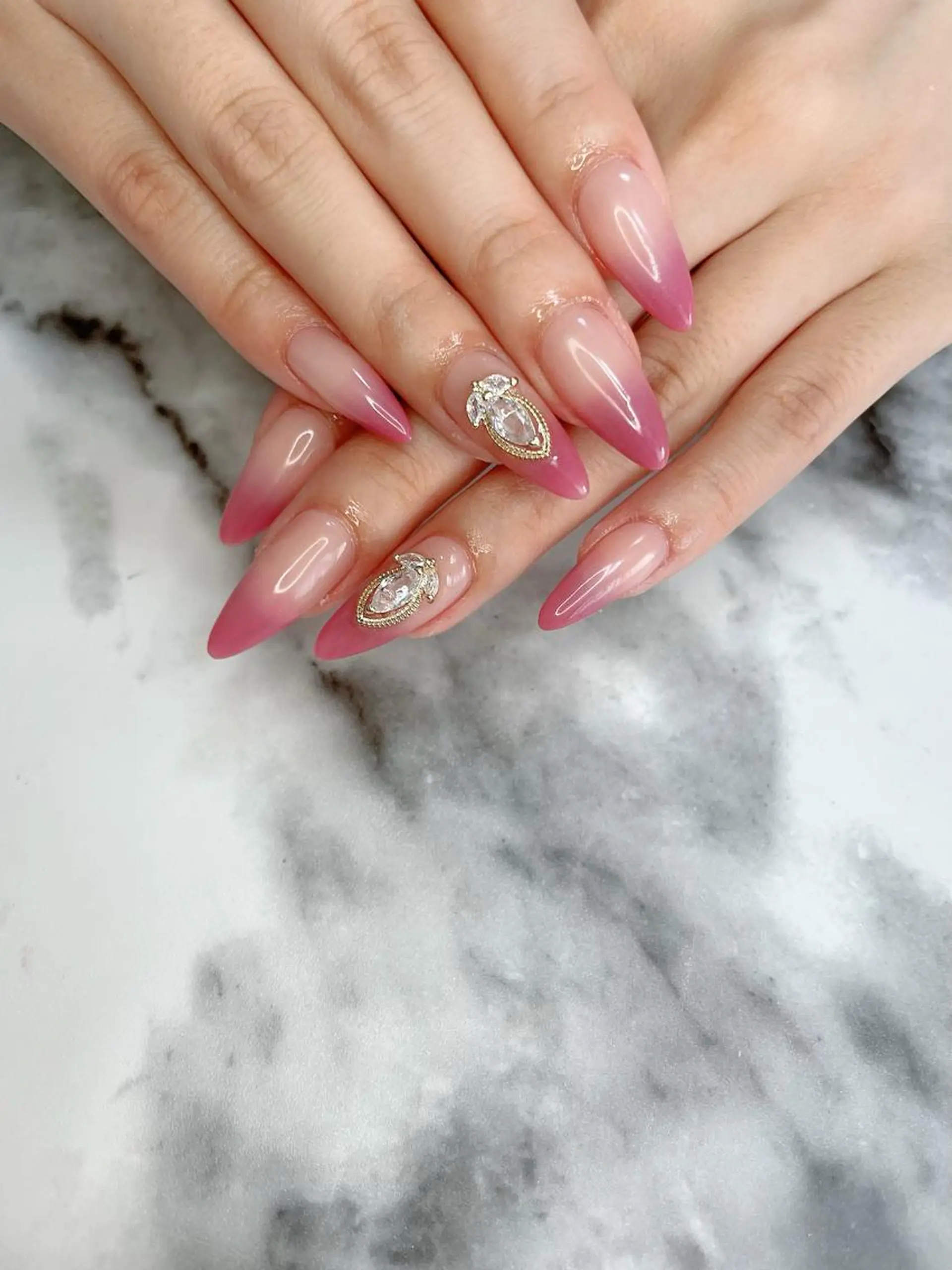 ネイル ハンドネイル salon de belnetta所属・kayo 💅のネイルデザイン