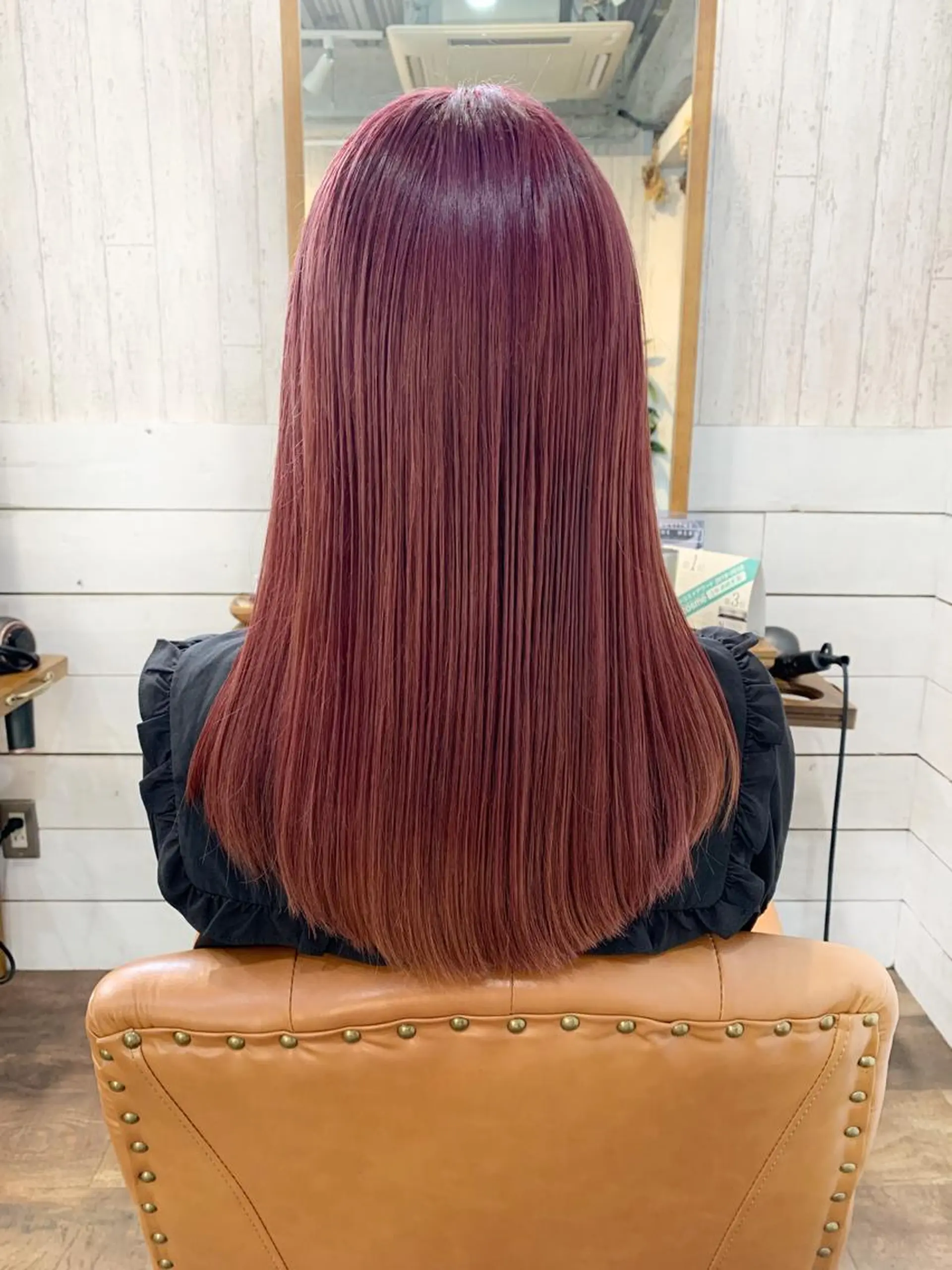 ロング カラー ダブルカラー イヤリングカラー ハイライトカラー イルミナカラー インナーカラー 🔆学生に人気🔆 AEQUITASのヘアスタイル