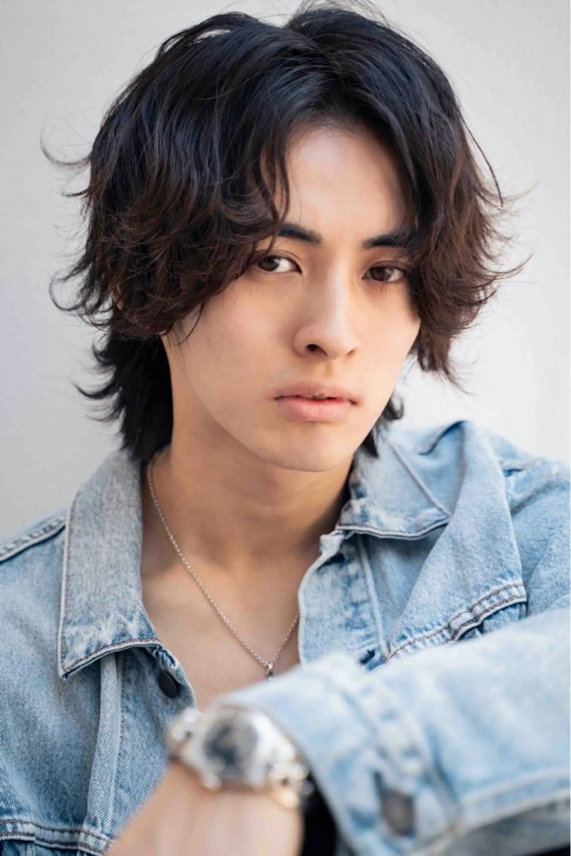 ミディアム メンズ 新宿/韓国ヘア/ 髪質改善ストレートのヘアスタイル