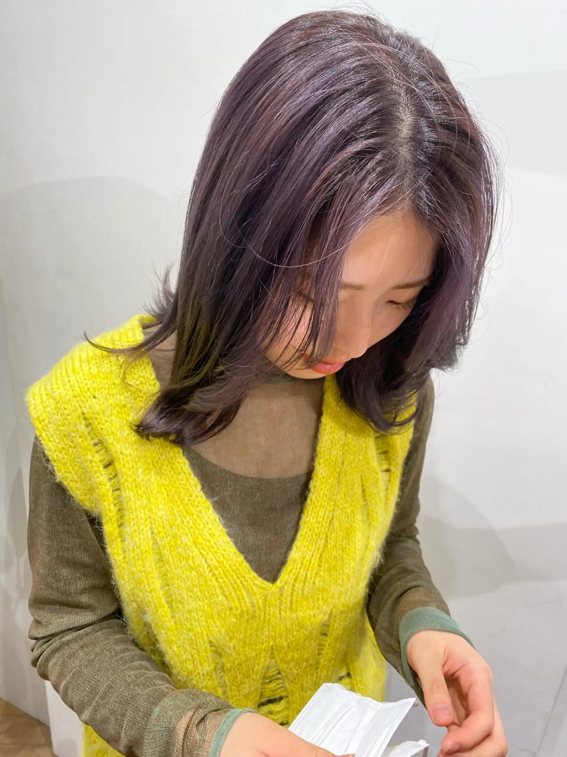 セミロング カラー ブリーチ グレージュ ラベンダーカラー ラベンダーグレージュ ラベンダーグレー 艶カラー 🤍🫧/makoのヘアスタイル