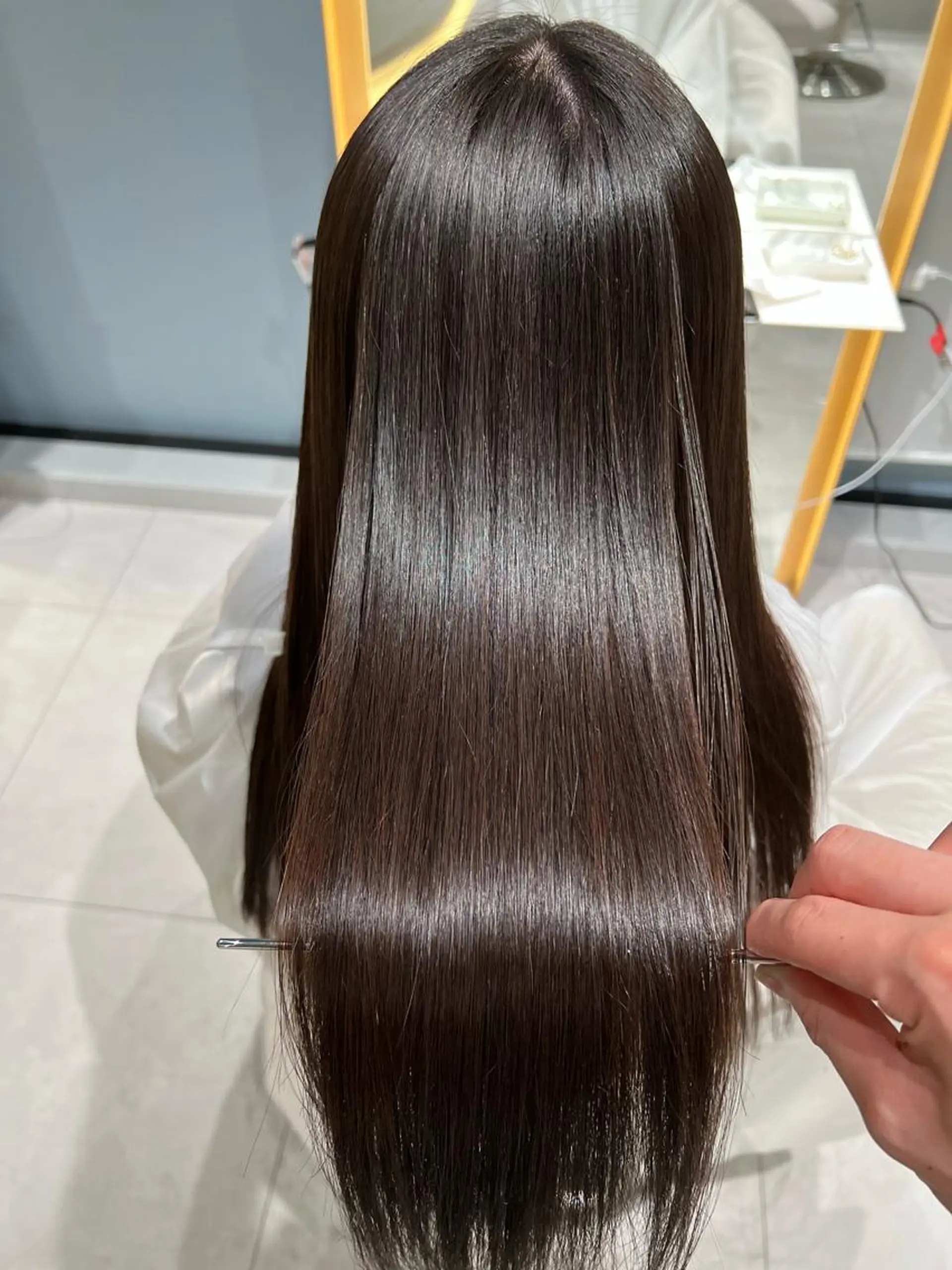 ロング パーマ 髪質改善 縮毛矯正 トリートメント 酸性ストレート ストレートパーマ カット 縮毛矯正 トリートメント 福岡縮毛矯正✨️ ストレート 向井和輝のヘアスタイル
