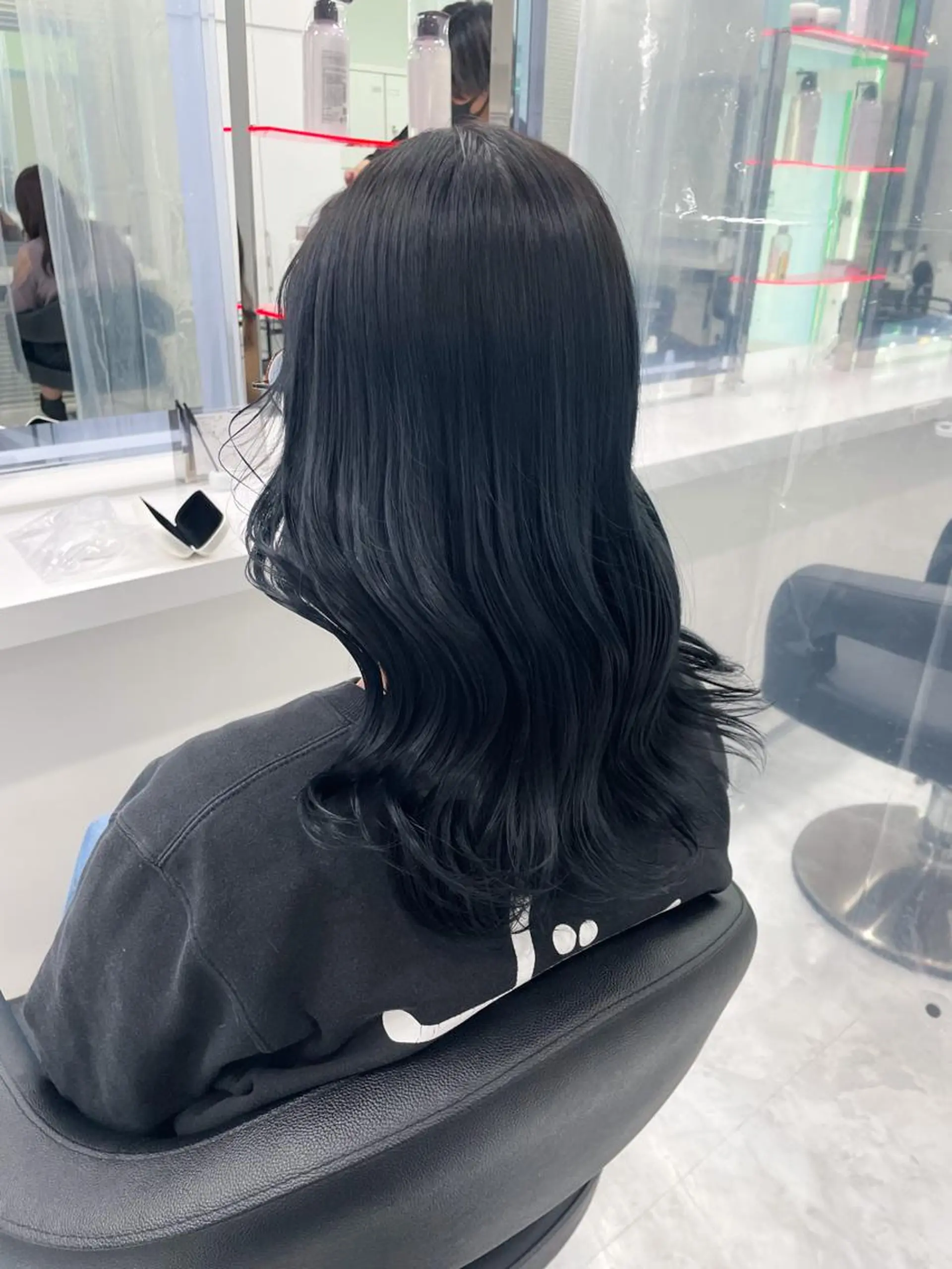 セミロング カラー ヘアアレンジ Ella所属・nana【艶髪】/ レイヤー/縮毛矯正のヘアスタイル