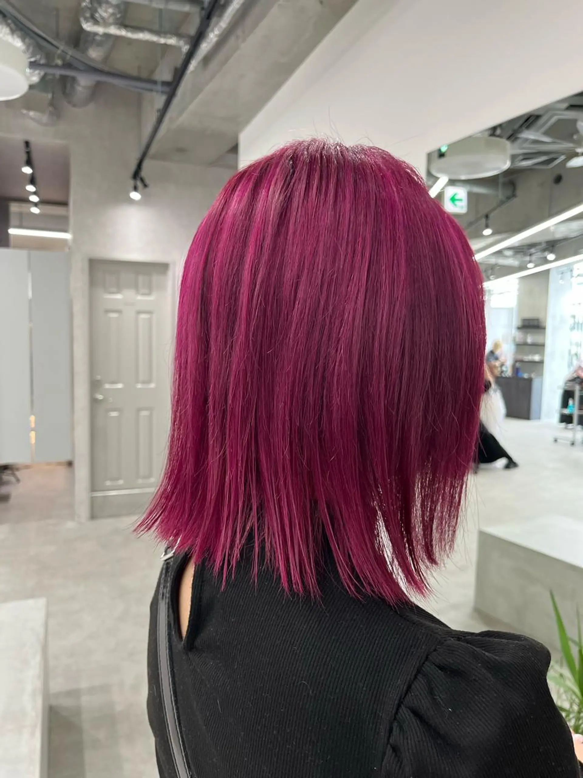 カラー ブリーチ ピンクカラー dot .tokyo所属・中村 彩夏のヘアスタイル