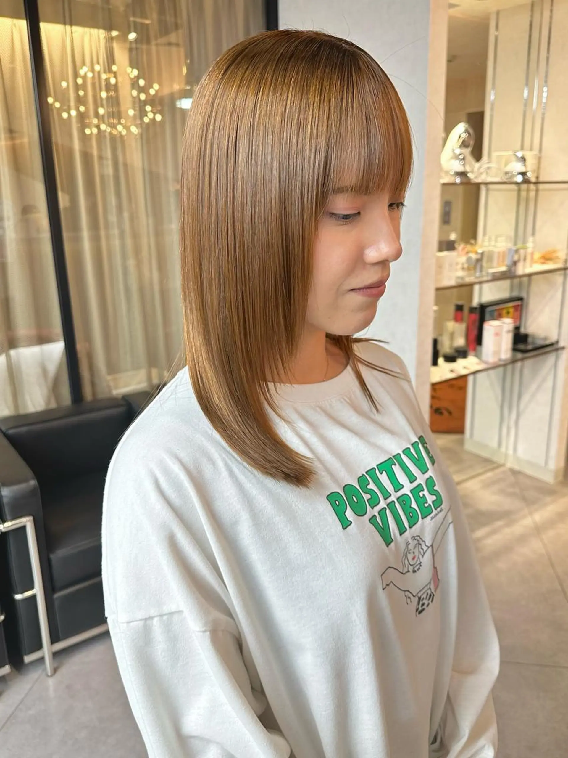 セミロング カラー パーマ ヘアアレンジ マツエク・マツパ アイブロウ ブリーチ 縮毛矯正 ウルフとハイトーン みっちー✂️のヘアスタイル