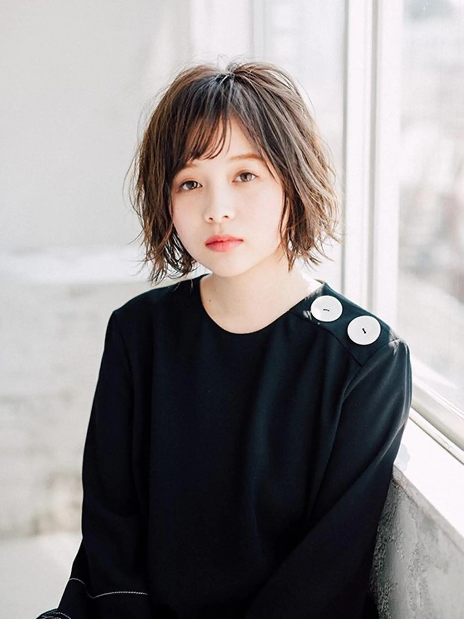 ショート カラー ハイライト&曲がる 縮毛矯正特化 玉置のヘアスタイル